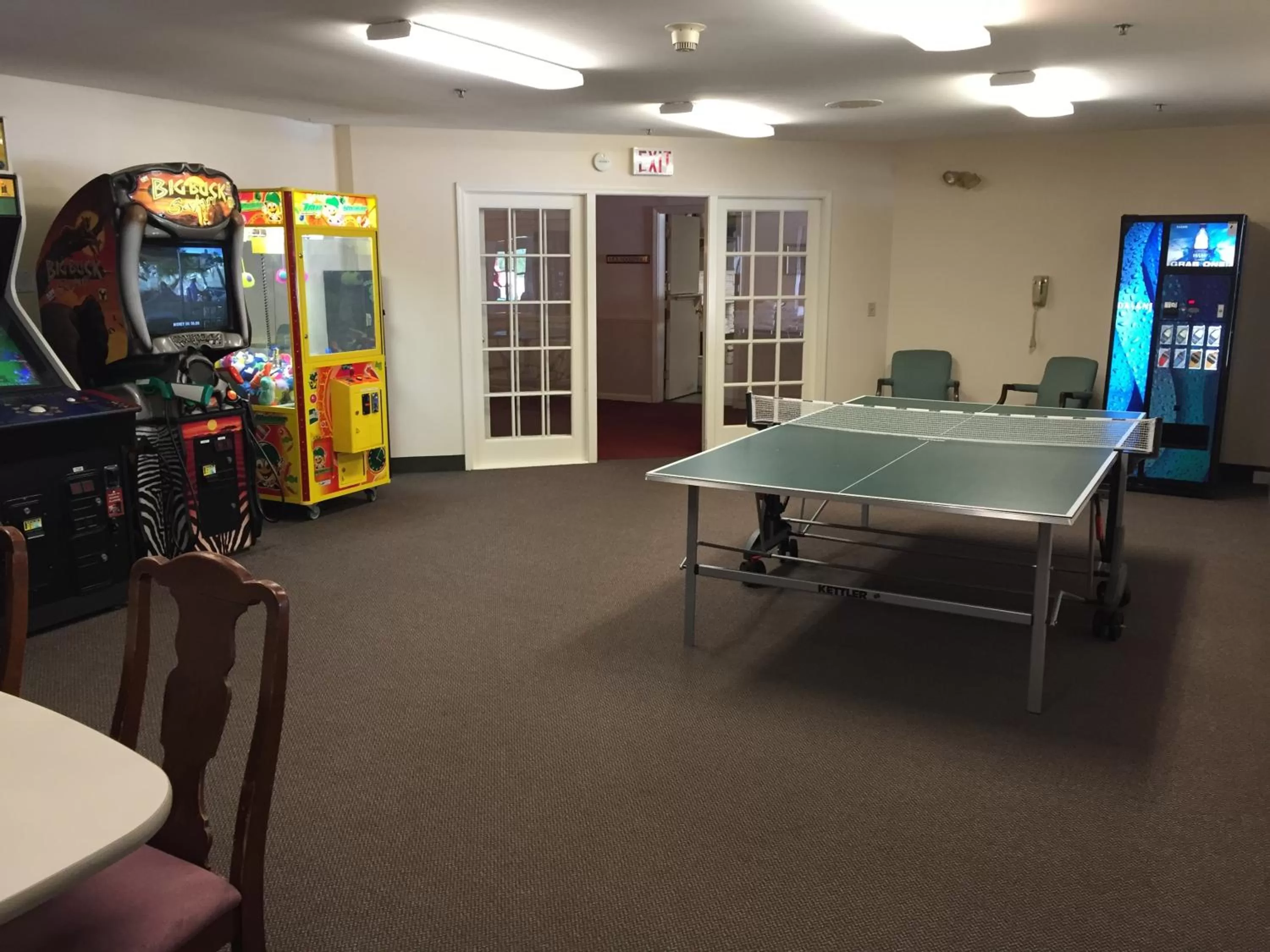 Animals in White Mountain Hotel and Resort