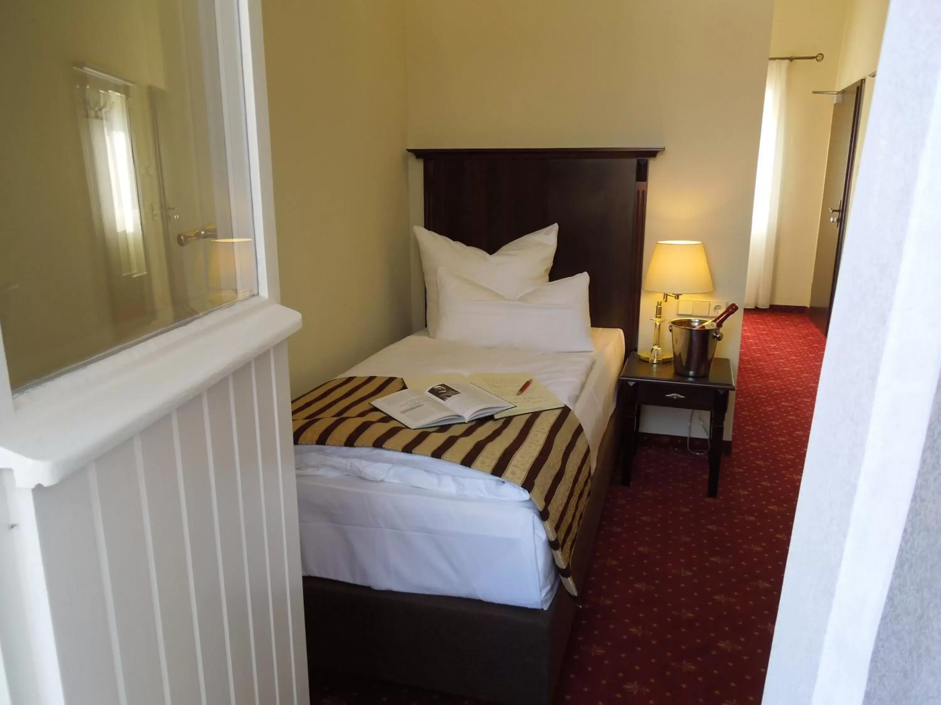 Comfort Single Room - single occupancy in Ringhotel Mutiger Ritter Comfort Single Room - single occupancy in Ringhotel Mutiger Ritter