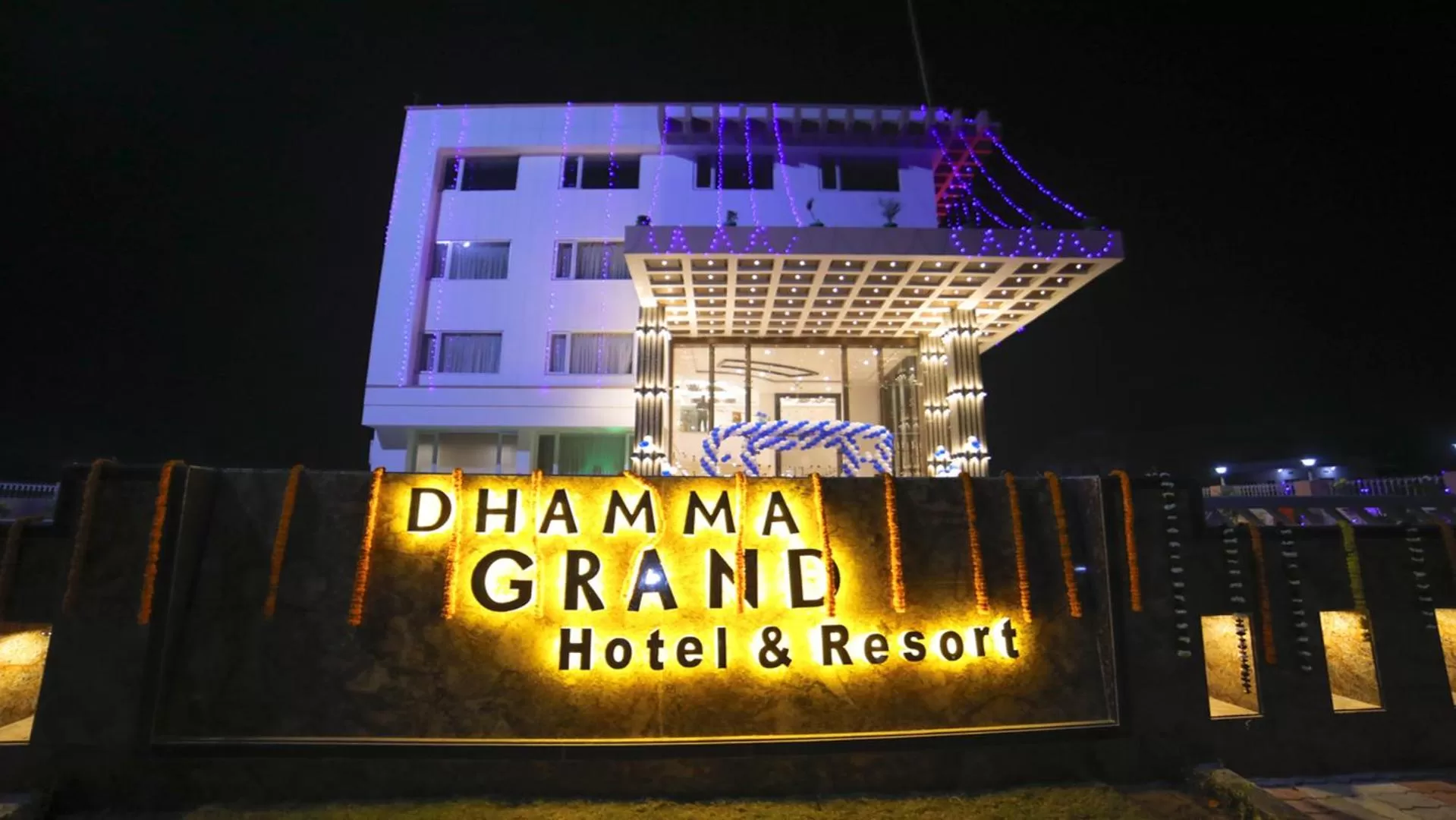 Dhamma Grand Hotel Resort