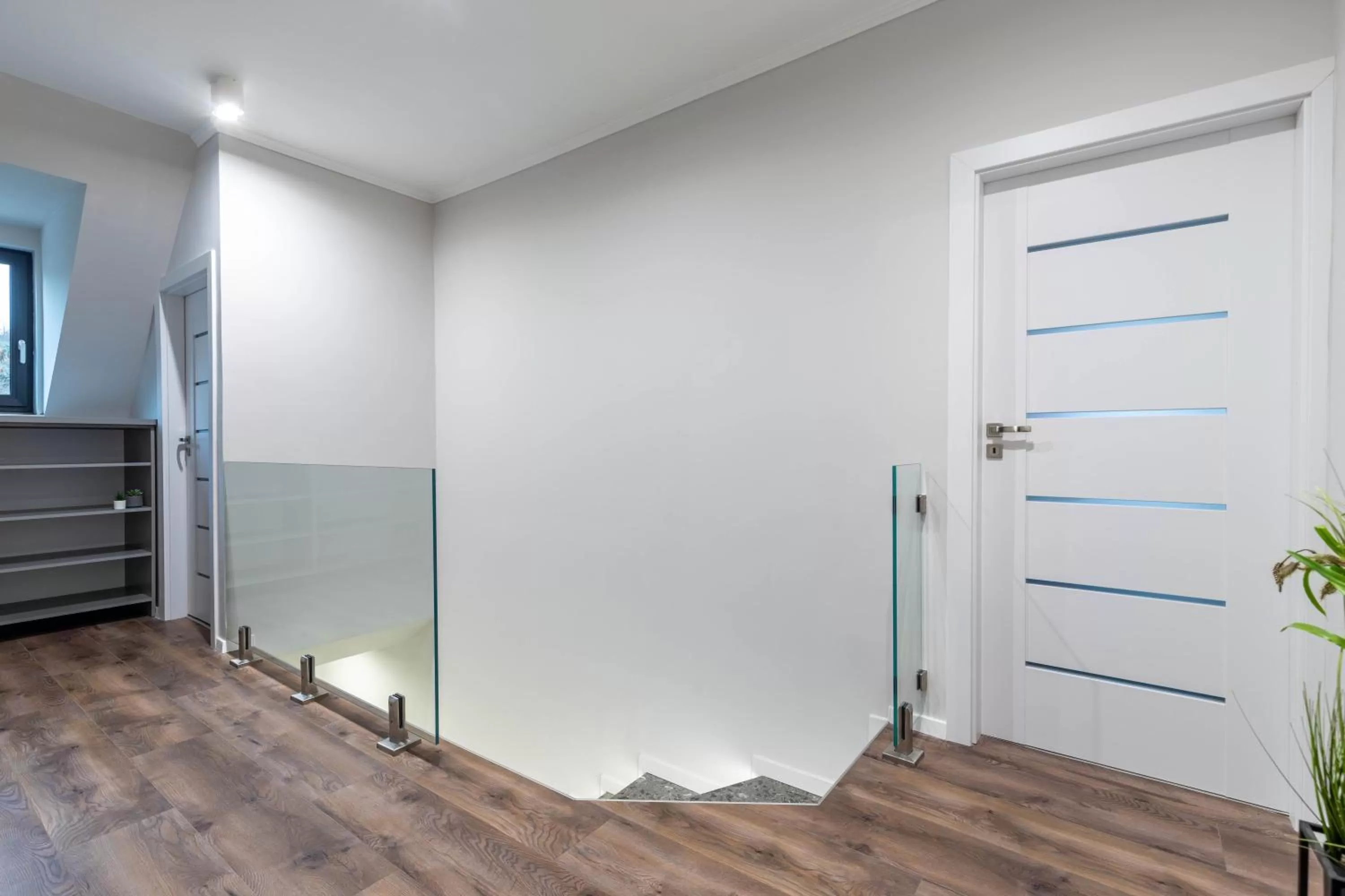 Property building, TV/Entertainment Center in Villa Bérc