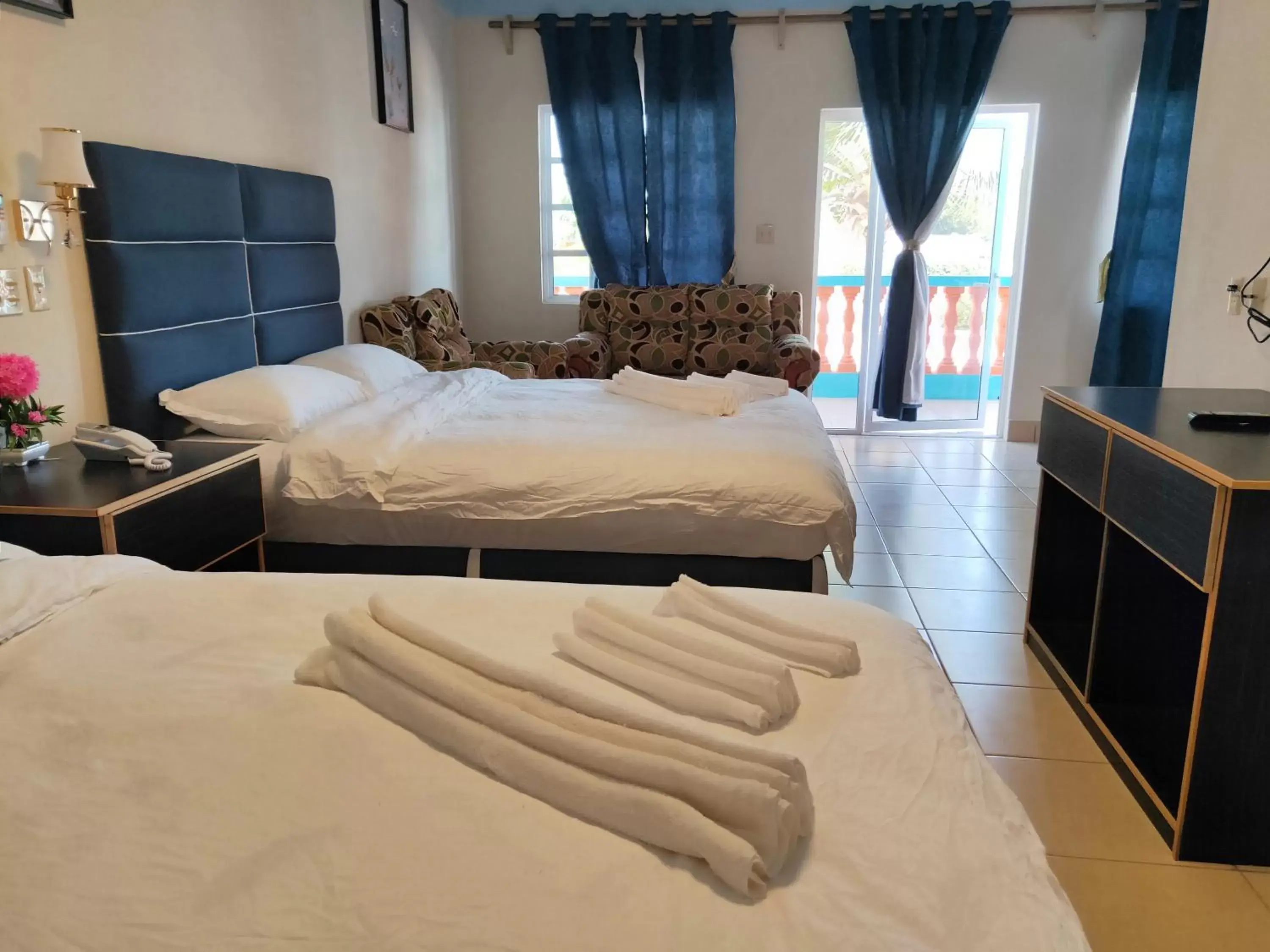 Double Room in Sunshine View Hotel and Restaurant Double Room in Sunshine View Hotel and Restaurant