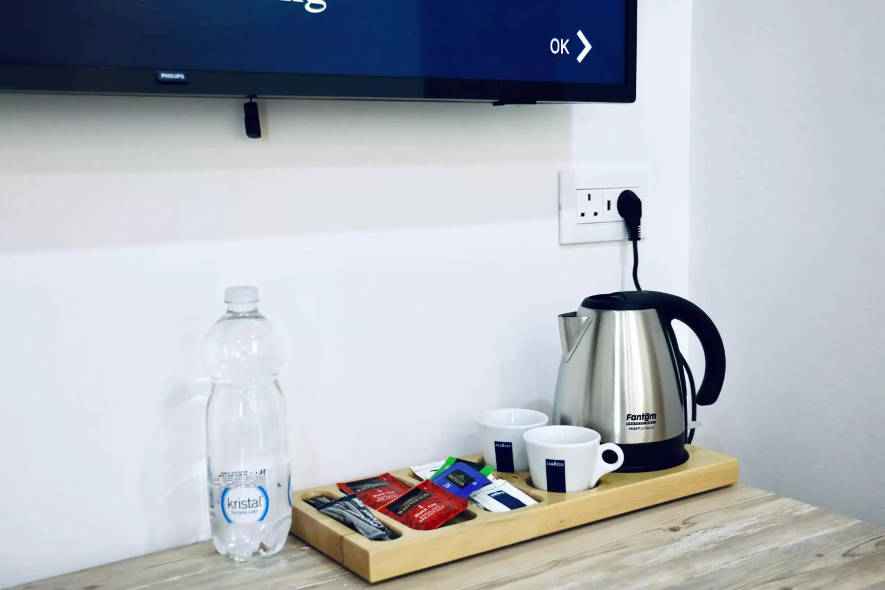 Deluxe Suite in The Mike Hotel by CX Collection Deluxe Suite in The Mike Hotel by CX Collection