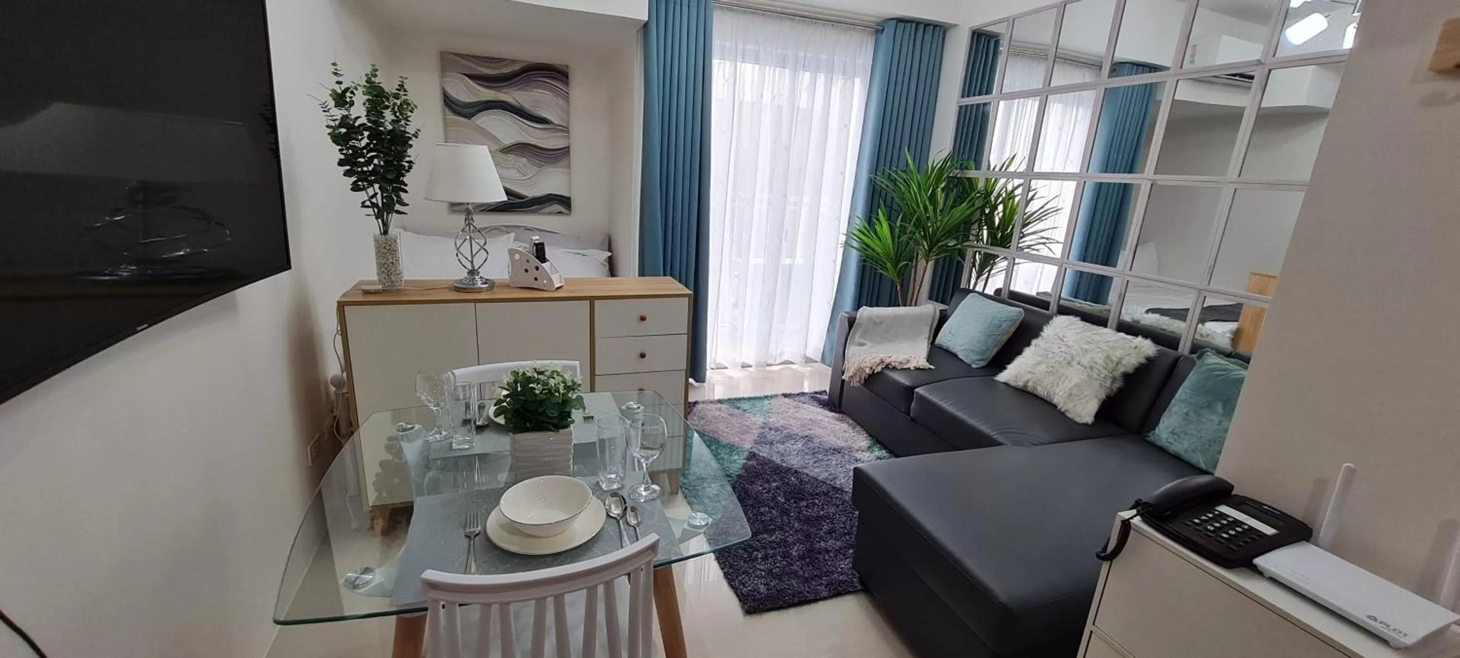Dining area in Inspiria Condo Units beside Abreeza Mall Davao