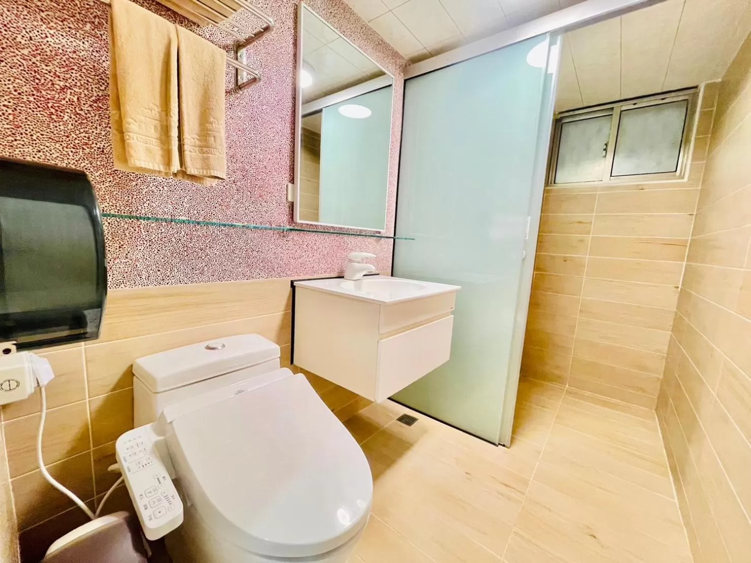 Shower in Beachcastle & Sea View Villa