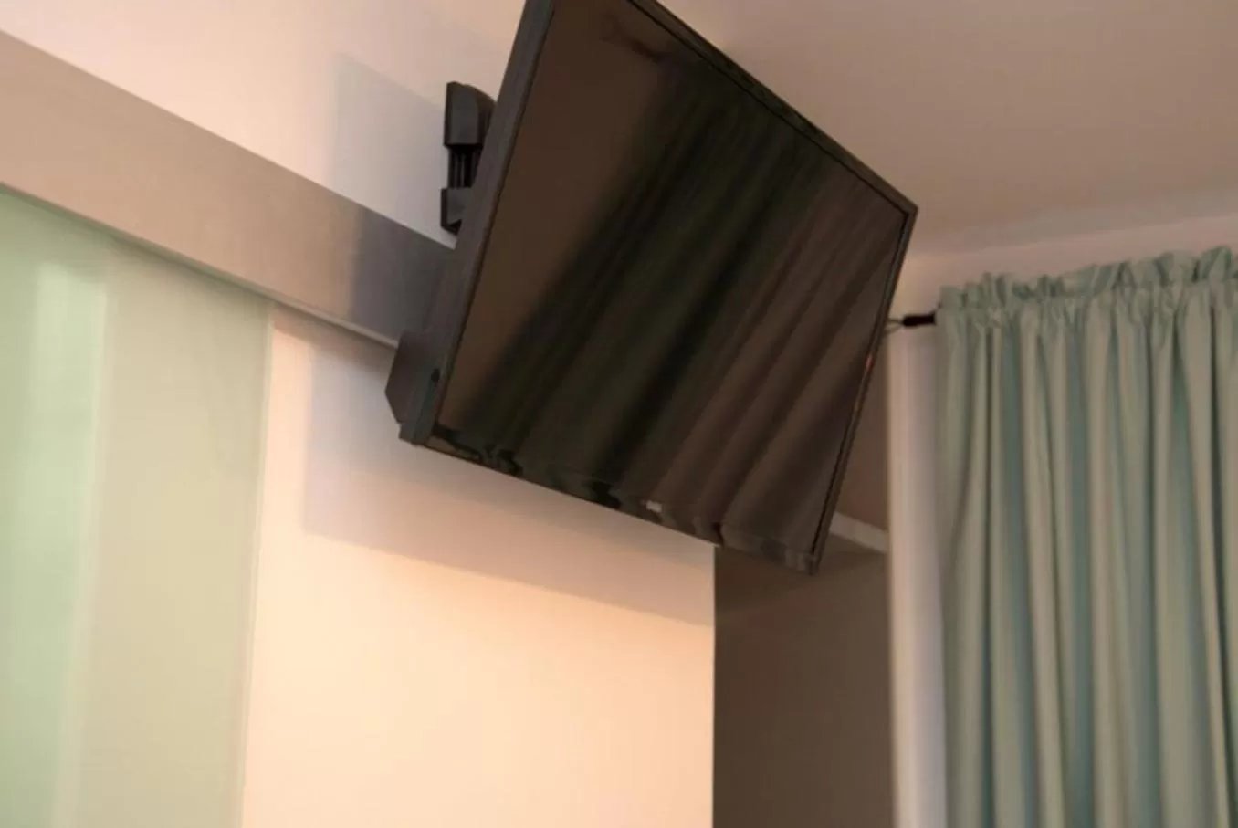 TV and multimedia in Hotel Cedran