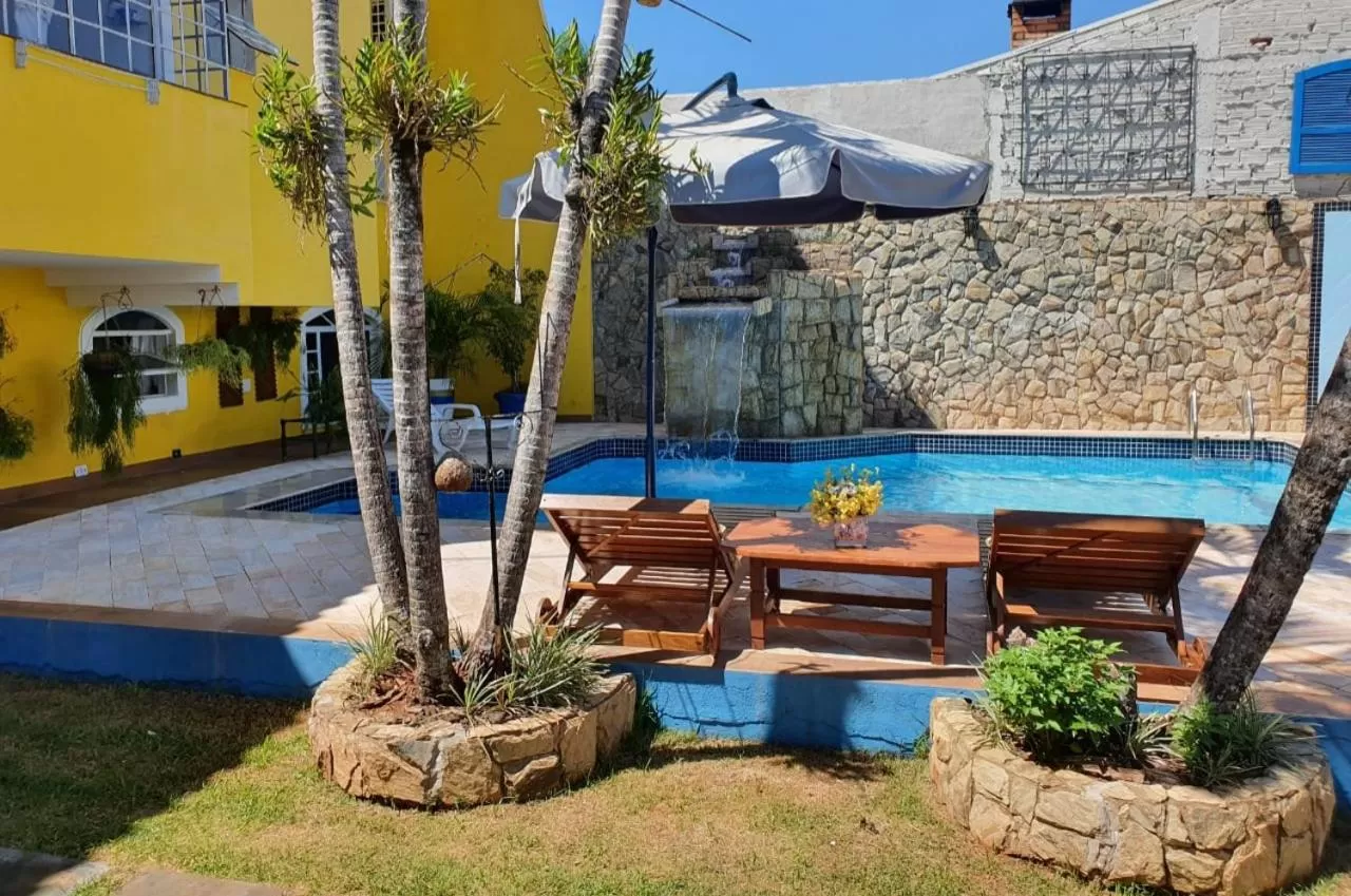 Swimming Pool in La Maison Brasiliana B&B