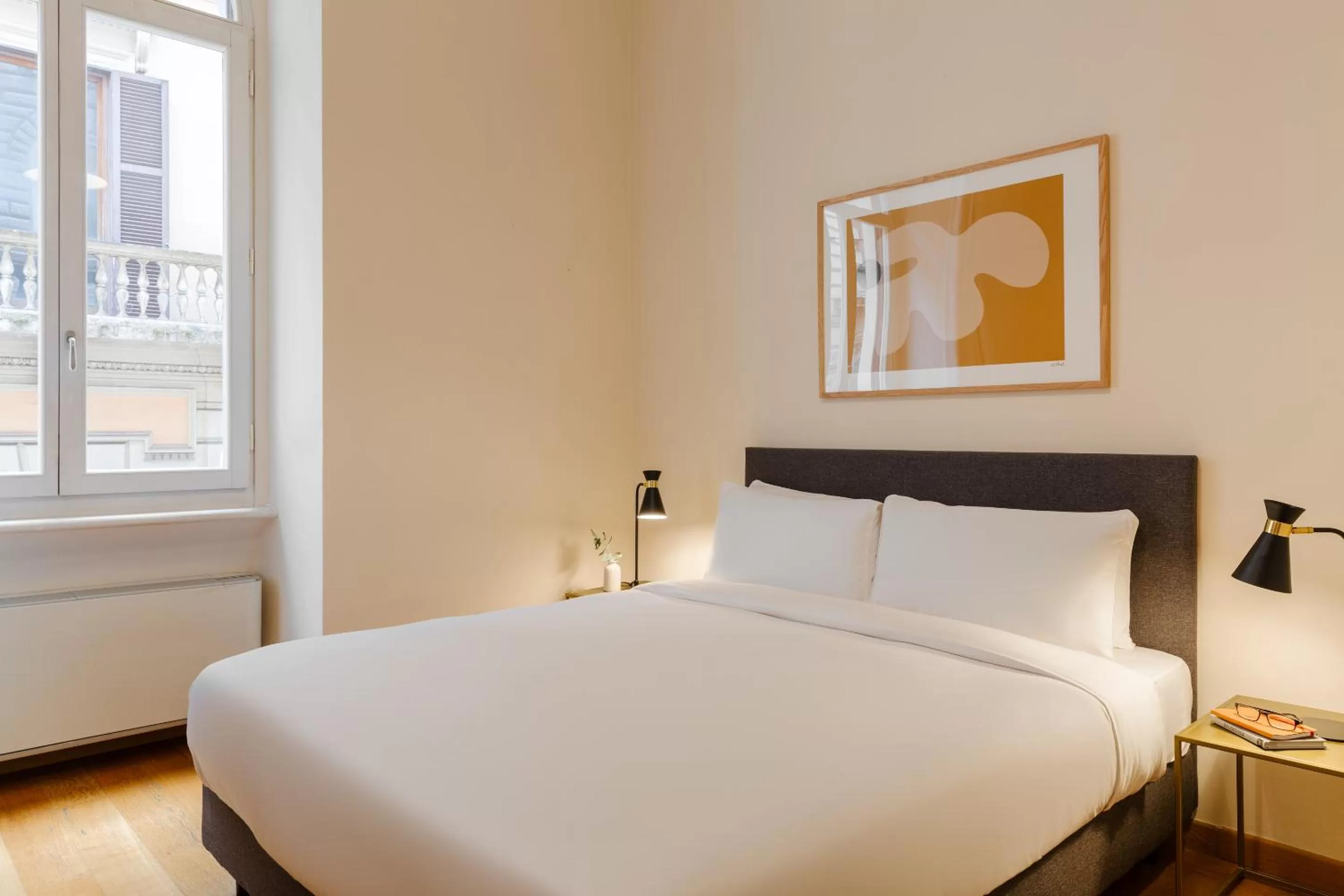 Bed in Sonder Fontana Di Trevi