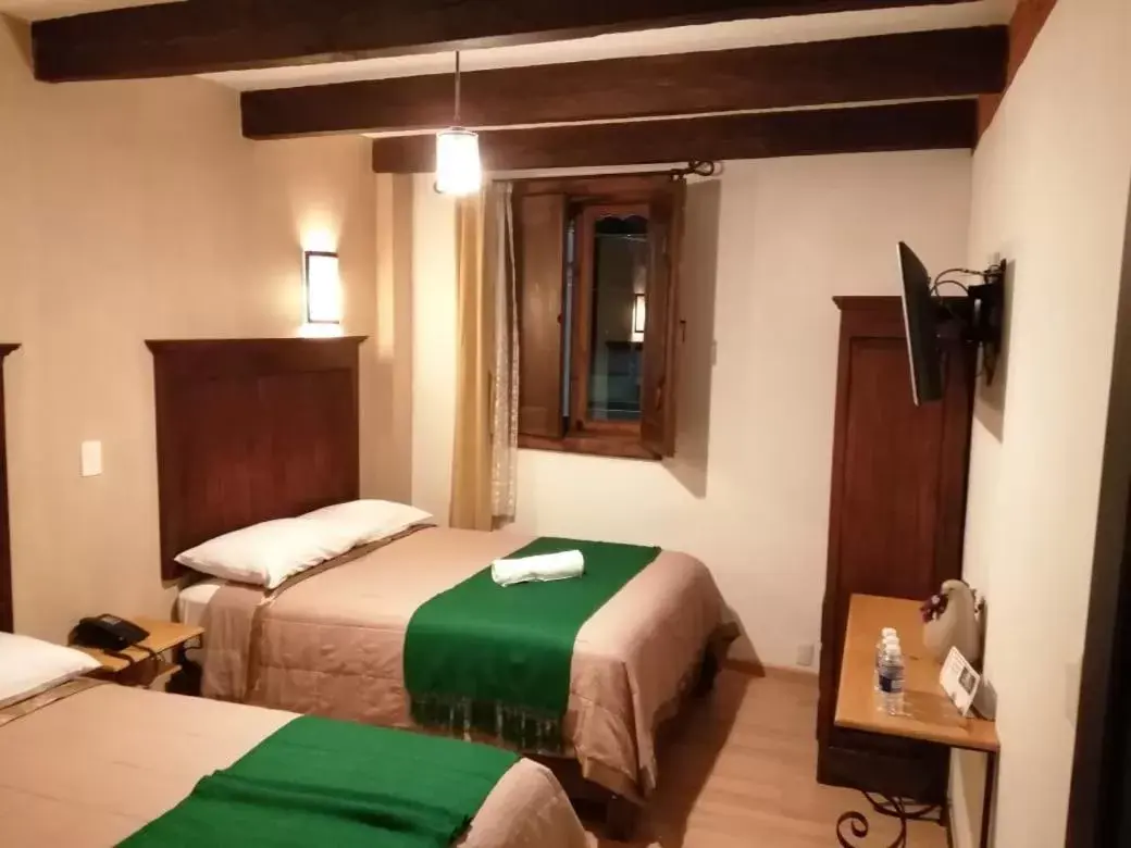 Standard Triple Room in Hotel Na´Lum Standard Triple Room in Hotel Na´Lum