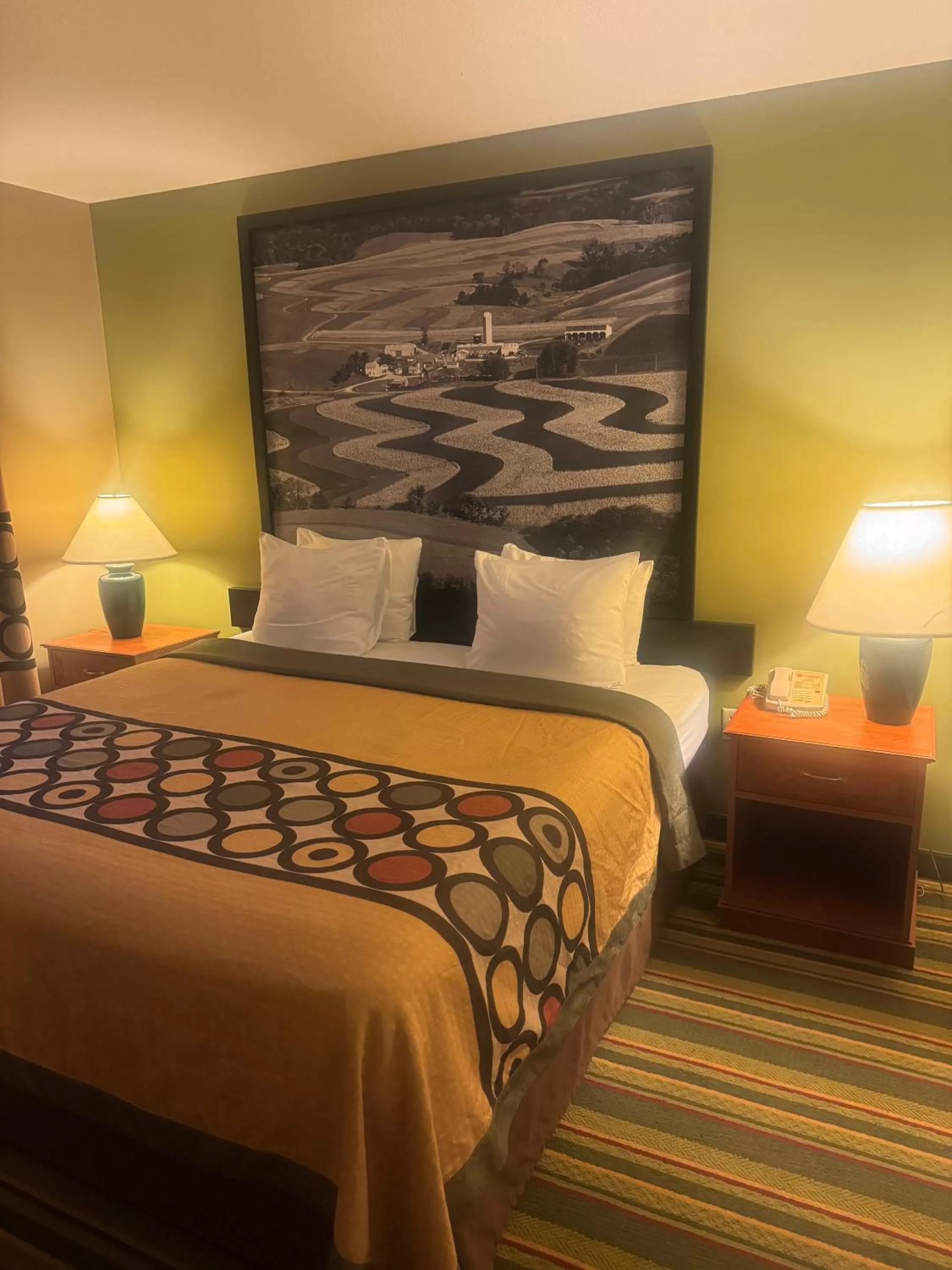 Photo of the whole room, Bed in Super 8 by Wyndham Sparta