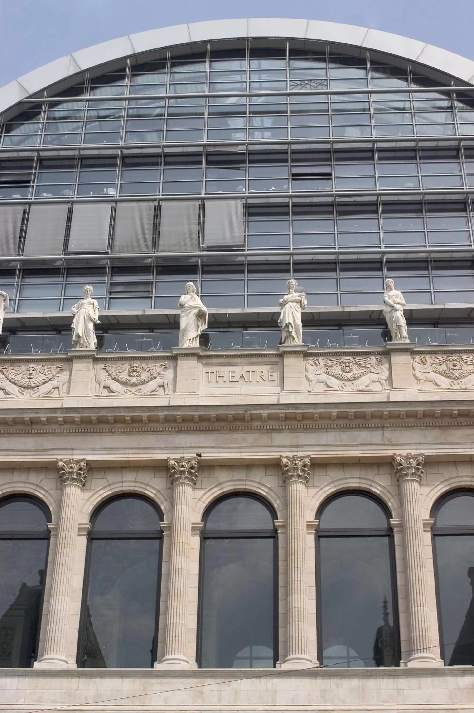 Nearby landmark in Grand Hotel des Brotteaux Lyon - Handwritten Collection