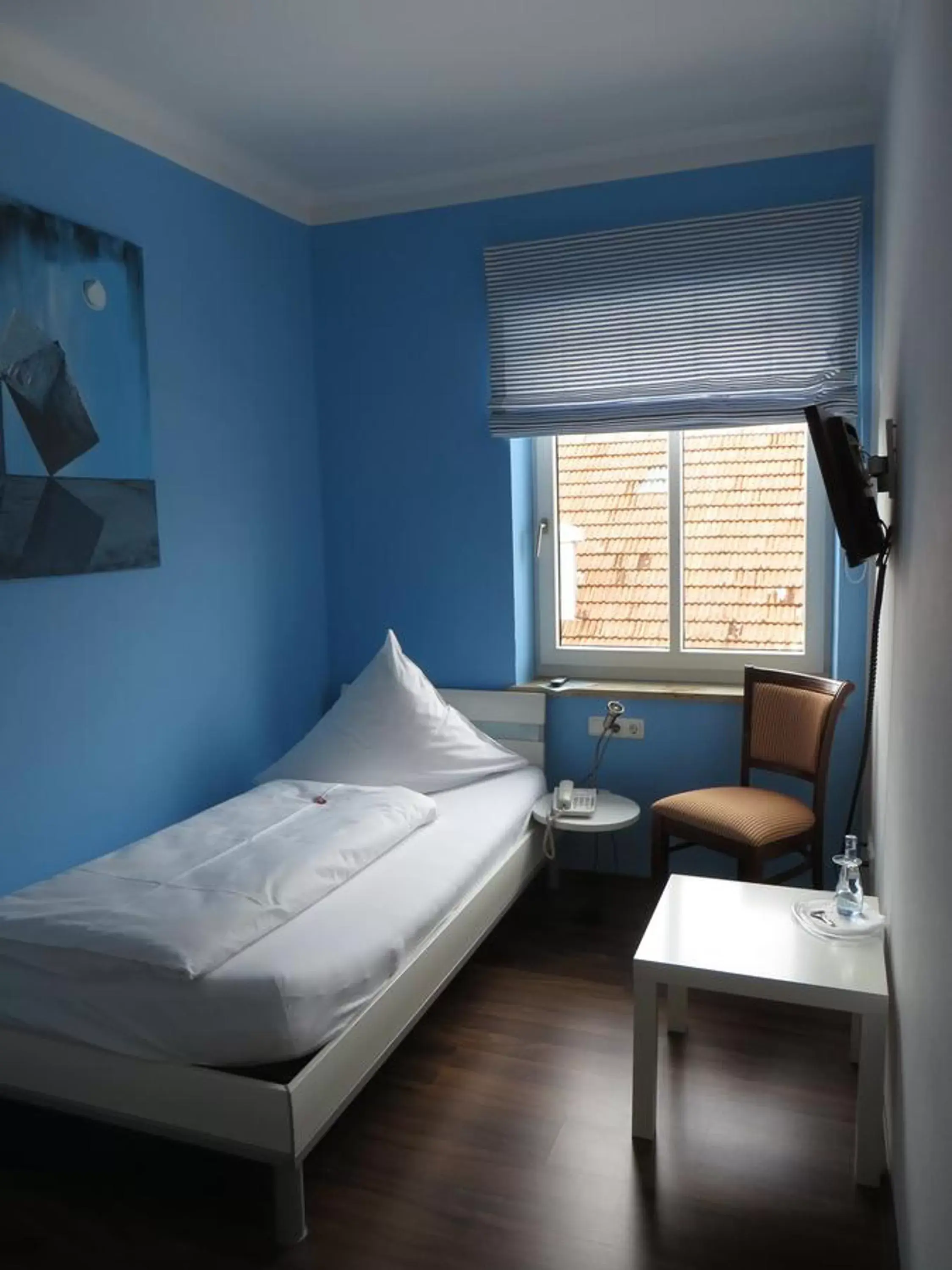 Einzelzimmer Altbau - single occupancy in Hotel Lutz Einzelzimmer Altbau - single occupancy in Hotel Lutz