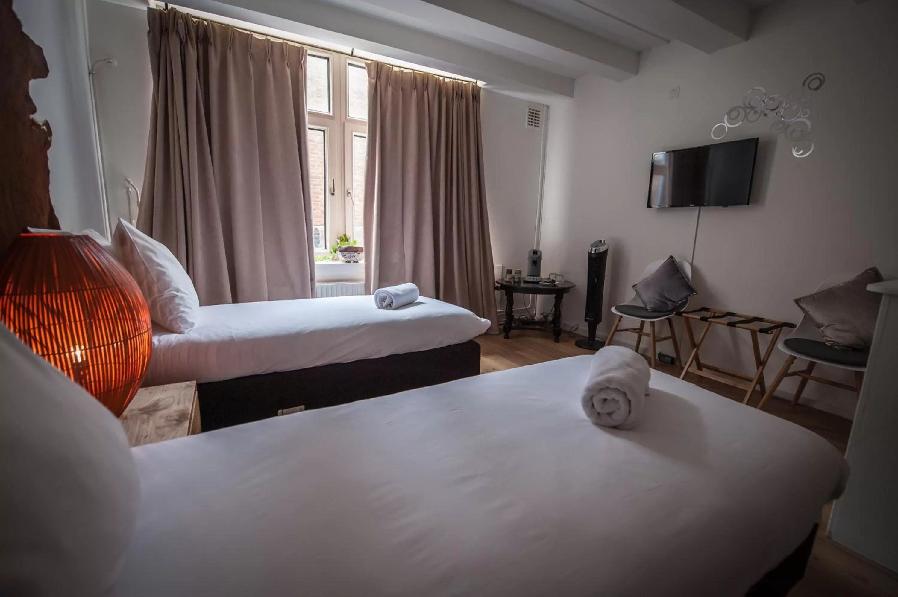 Photo of the whole room, Bed in City Break Amsterdam