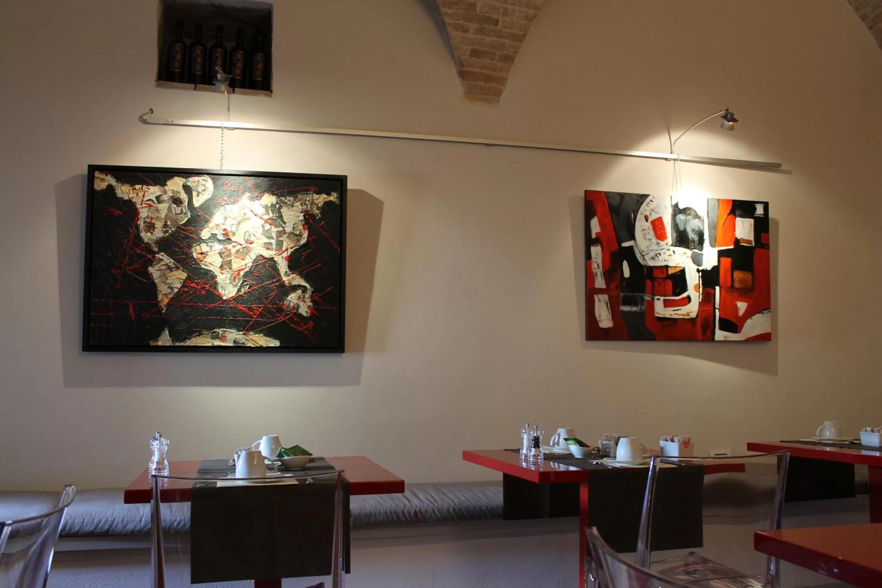 Restaurant/places to eat in Hotel Sorella Luna