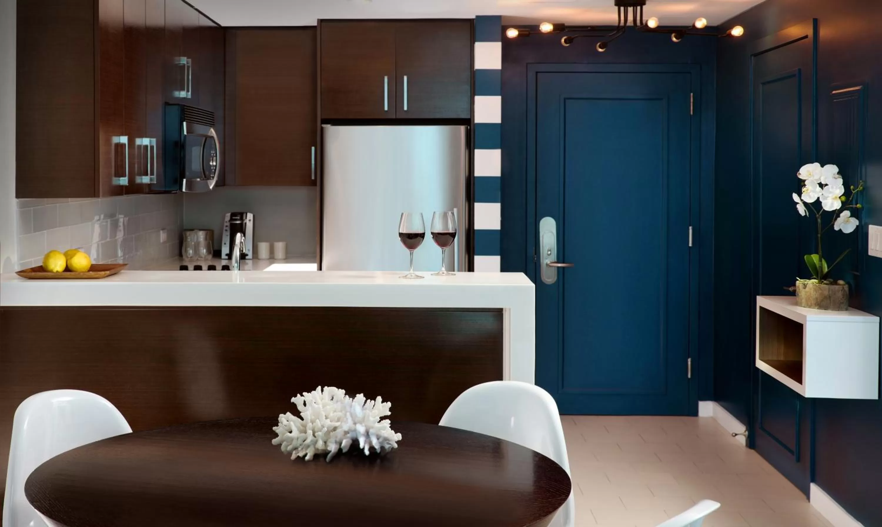 Kitchen or kitchenette in Sole Miami, A Noble House Resort