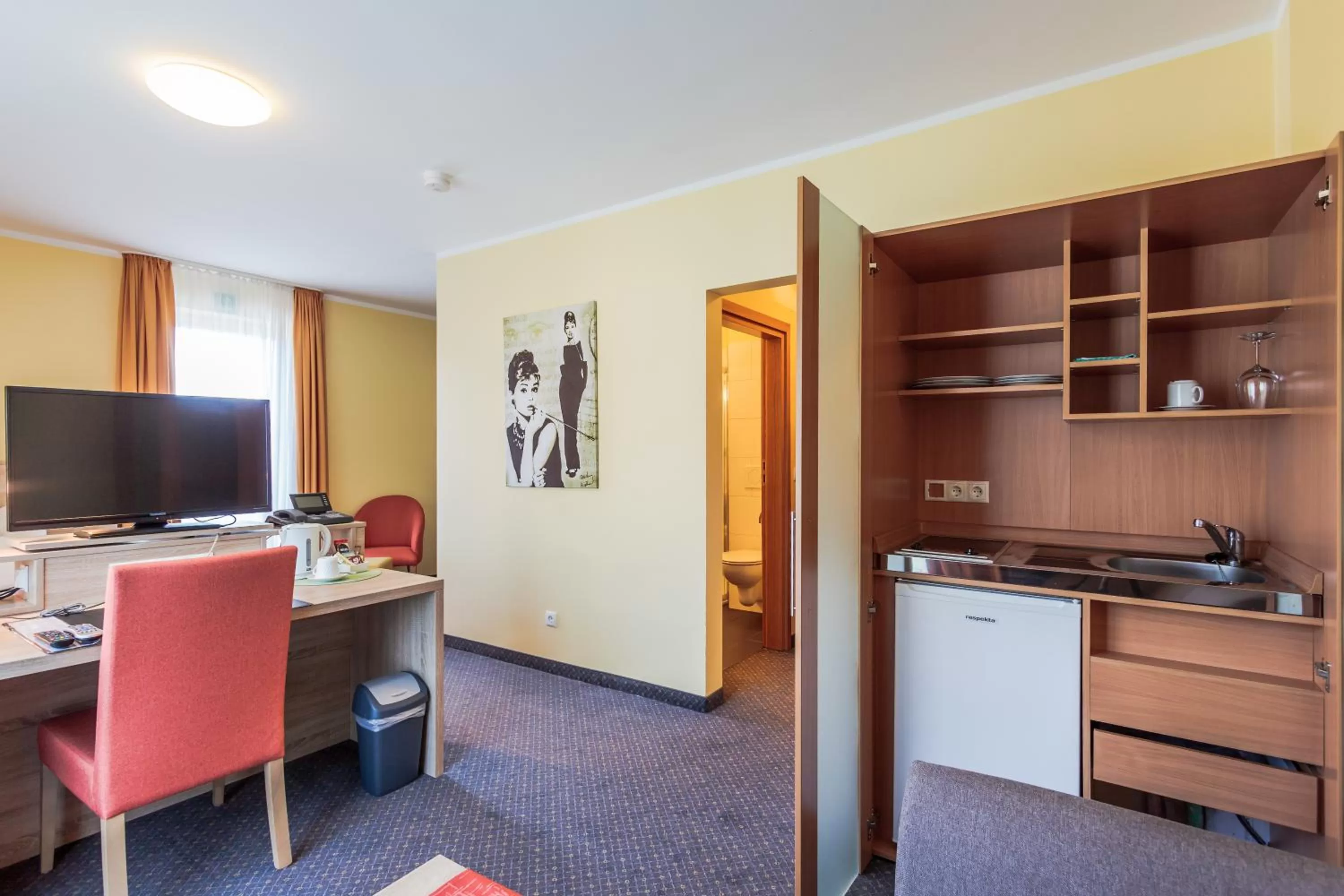 Photo of the whole room in Hotel Kasserolle