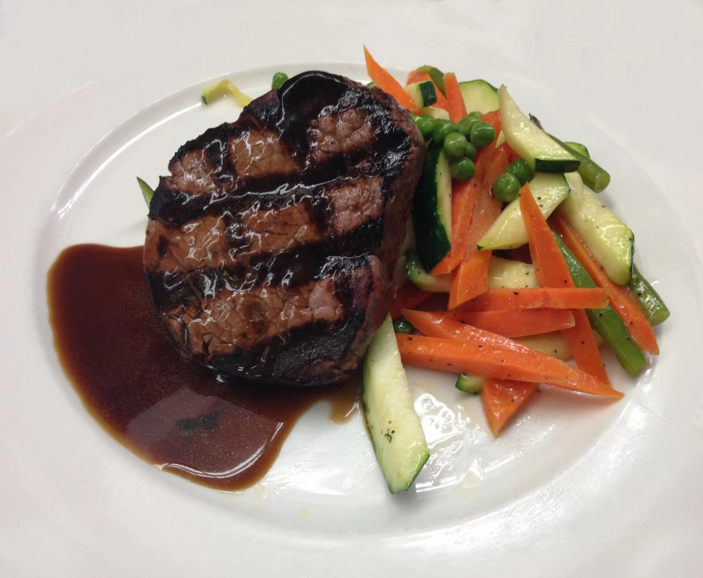 Food and drinks in Isaiah Tubbs Resort & Conference Centre