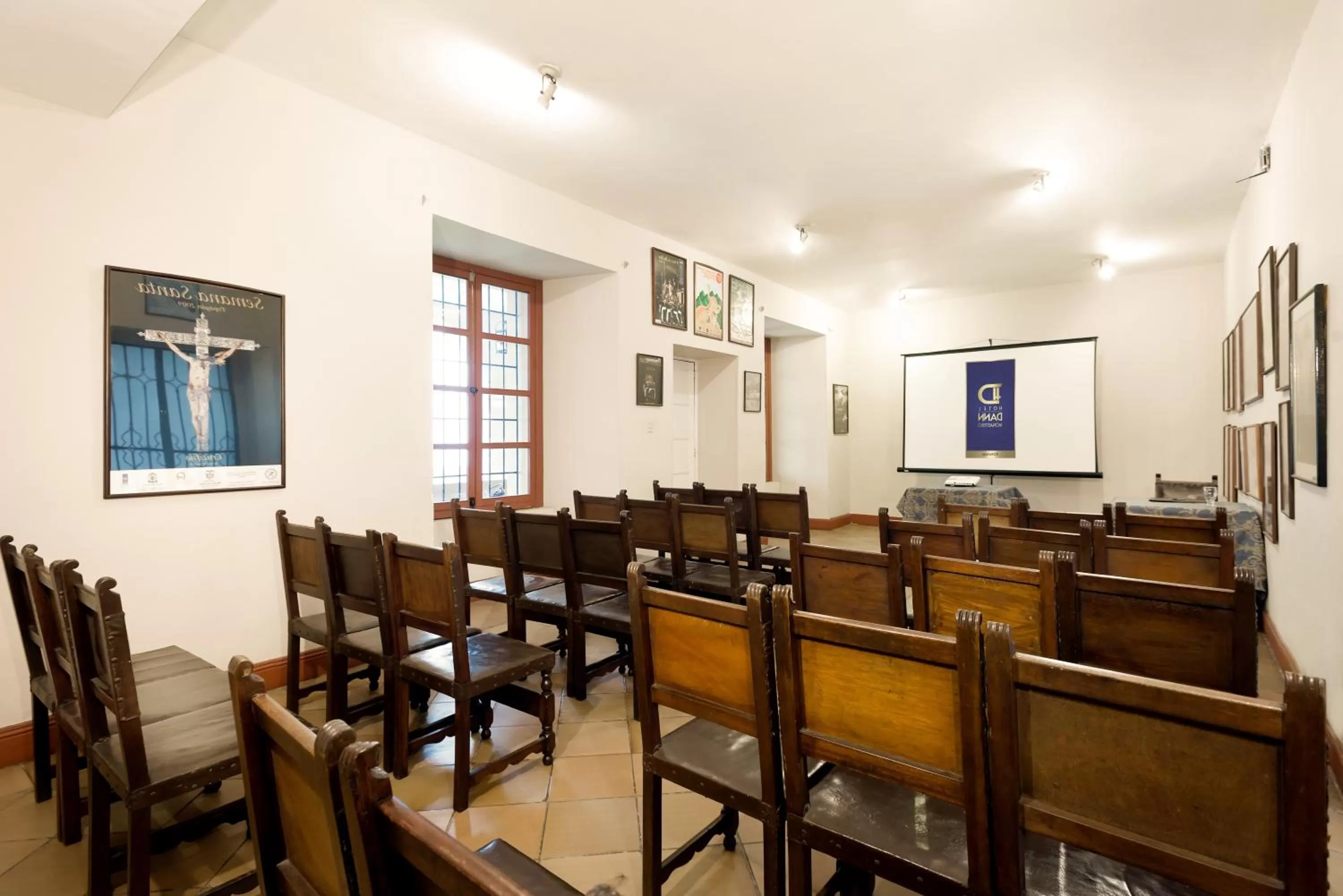 Business facilities in Hotel Dann Monasterio