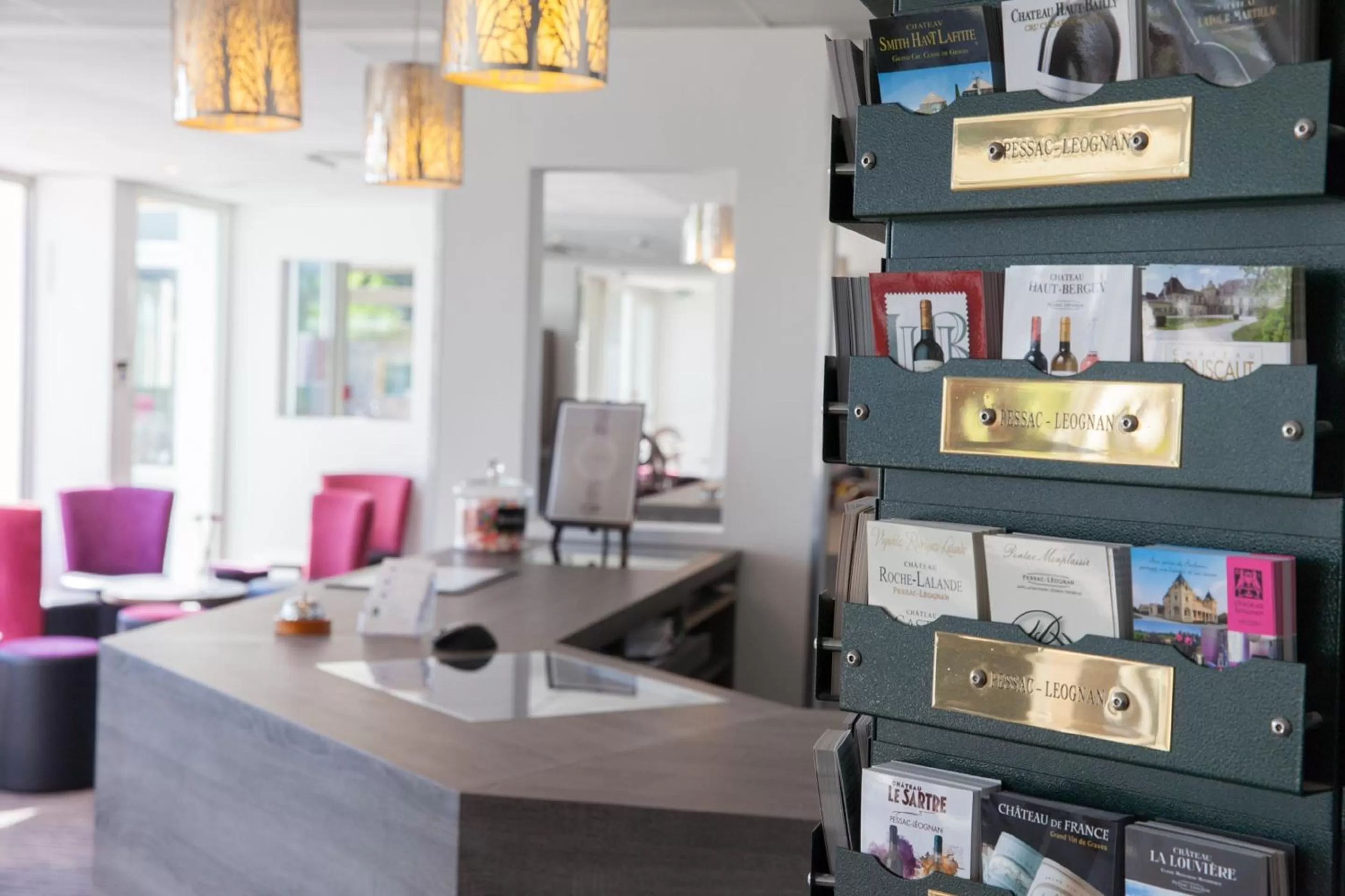 Lobby or reception in Best Western Hotel Le Bordeaux Sud