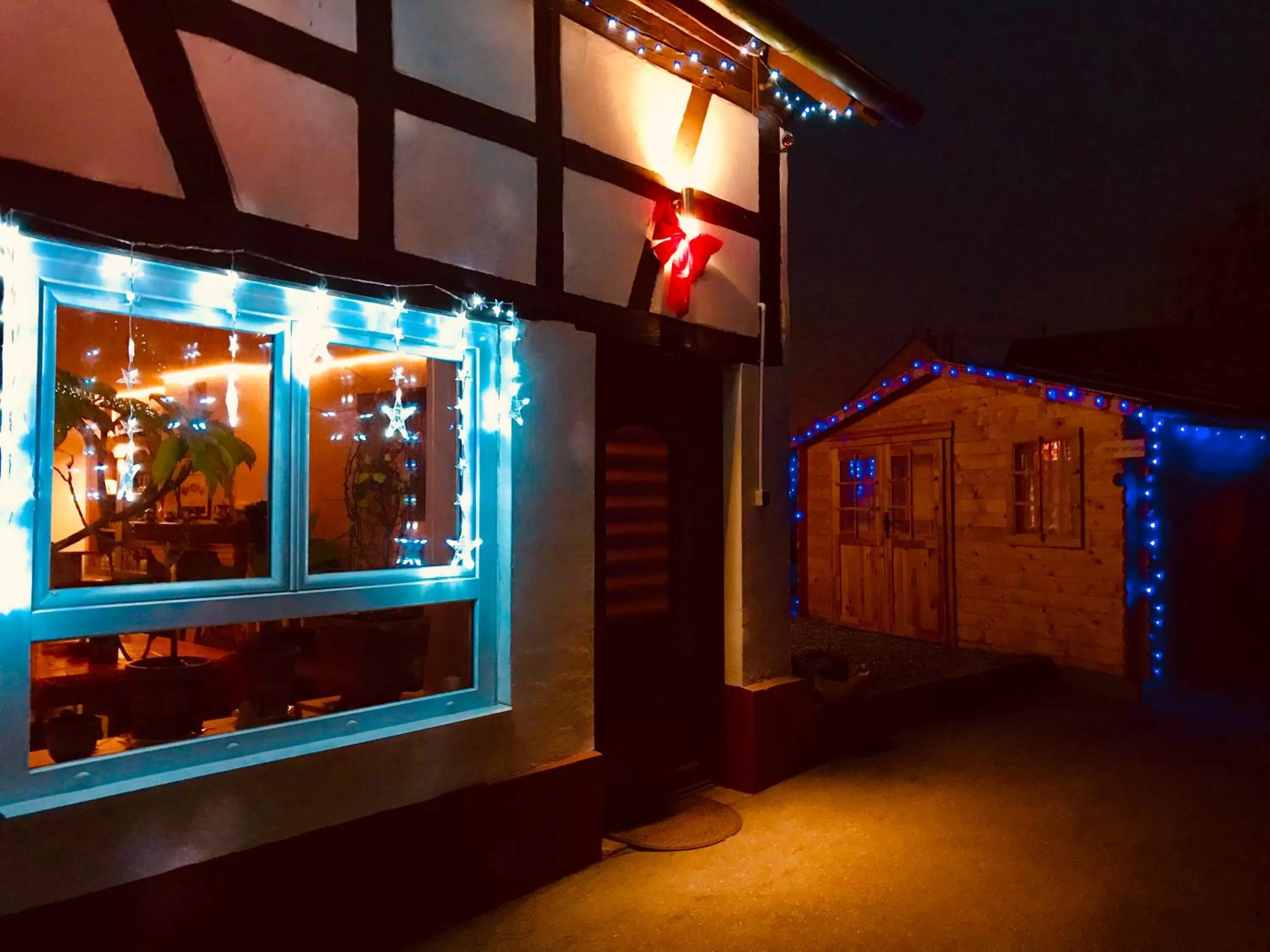 Restaurant/places to eat in Maison d'hôtes Aux Deux Cigognes