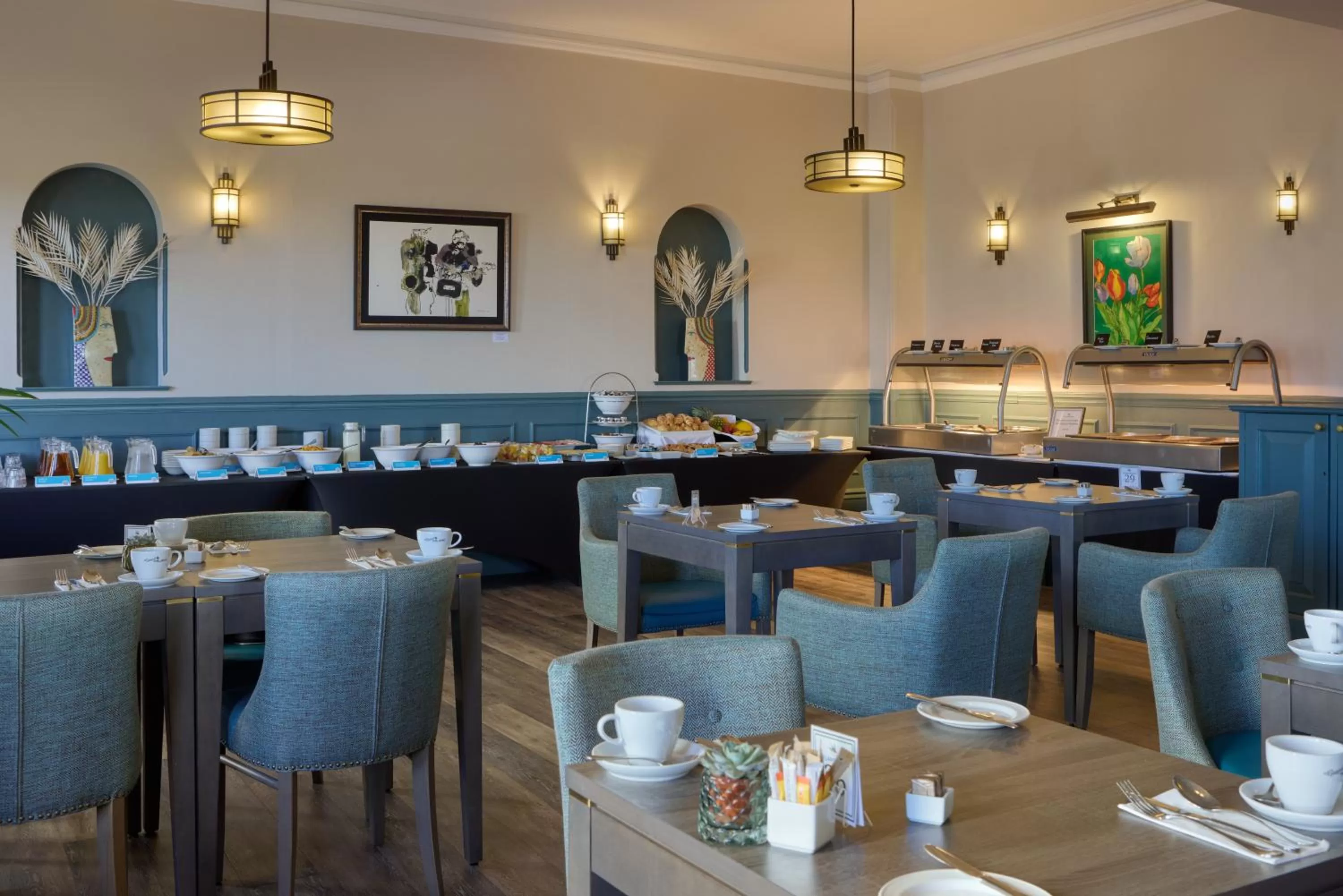 Restaurant/places to eat in The Lansdowne, Eastbourne