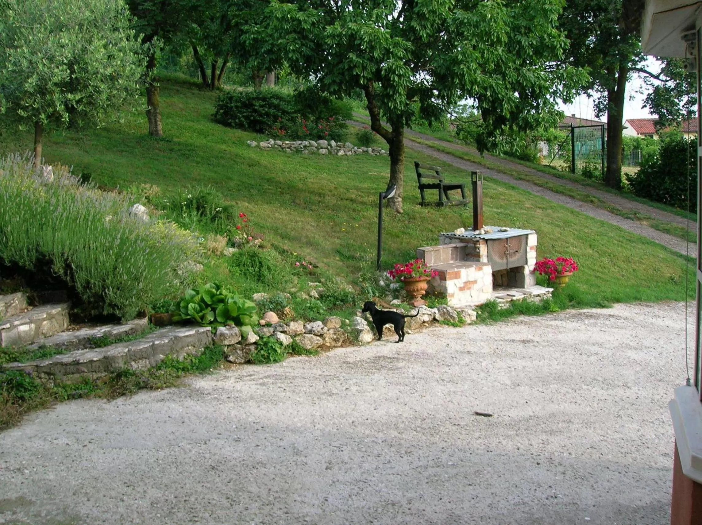 Facade/entrance in B&B Il Suono del Bosco
