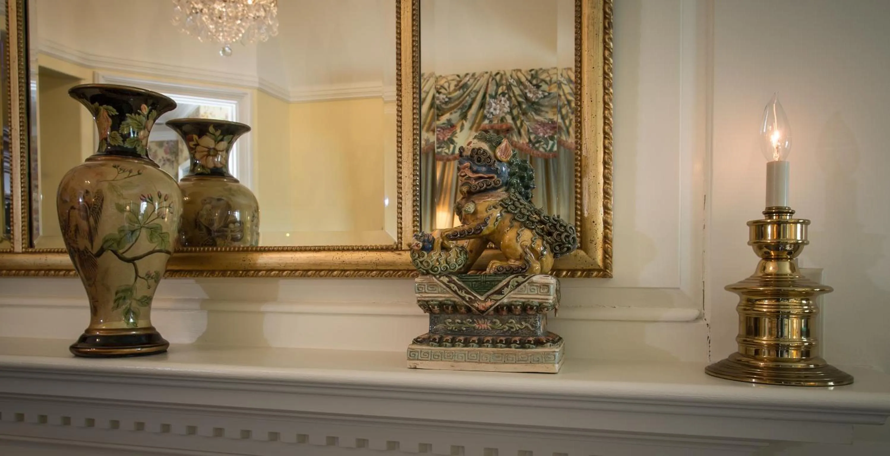 Decorative detail in The Chanler at Cliff Walk