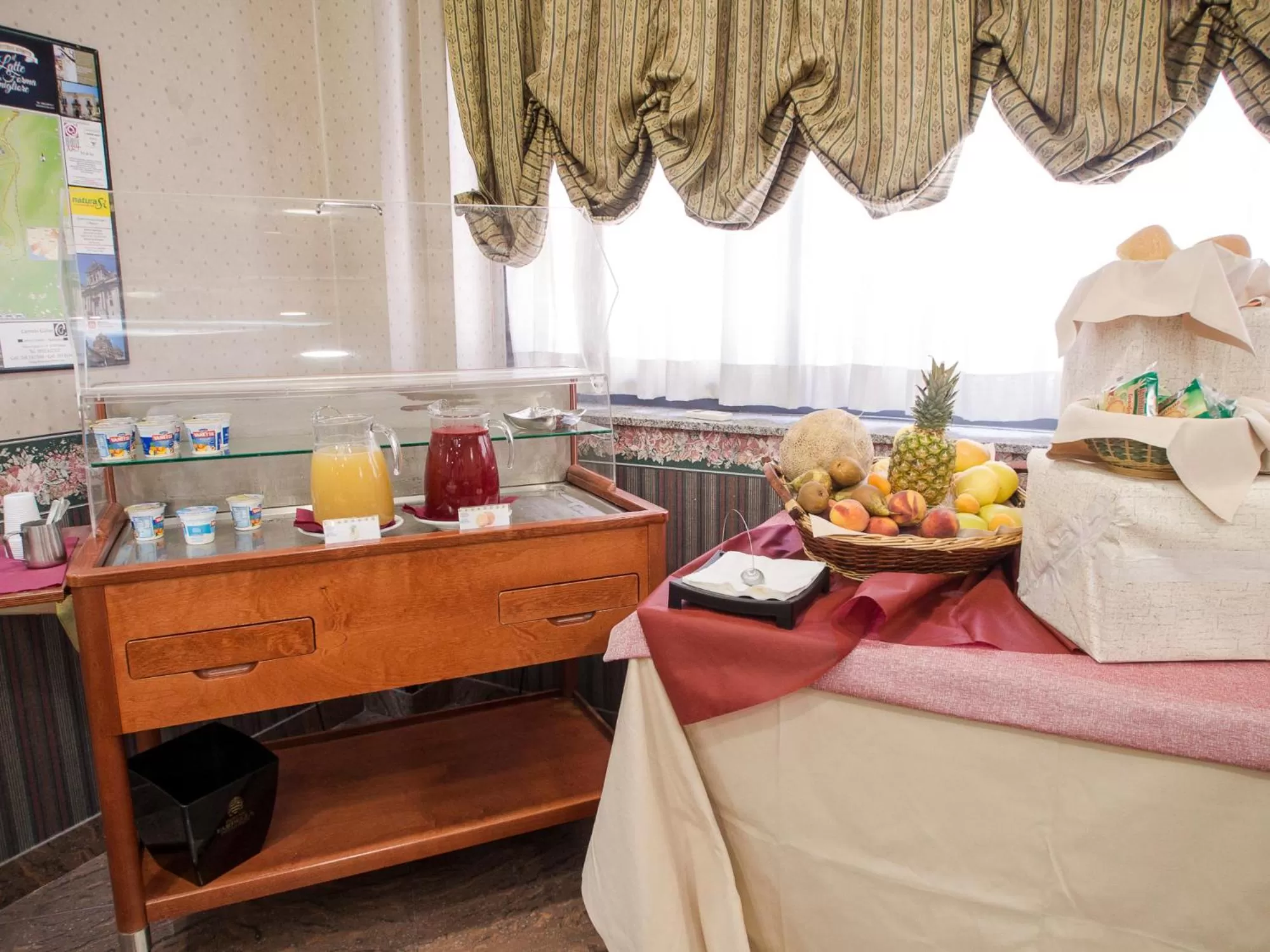 Breakfast in Hotel Kroma