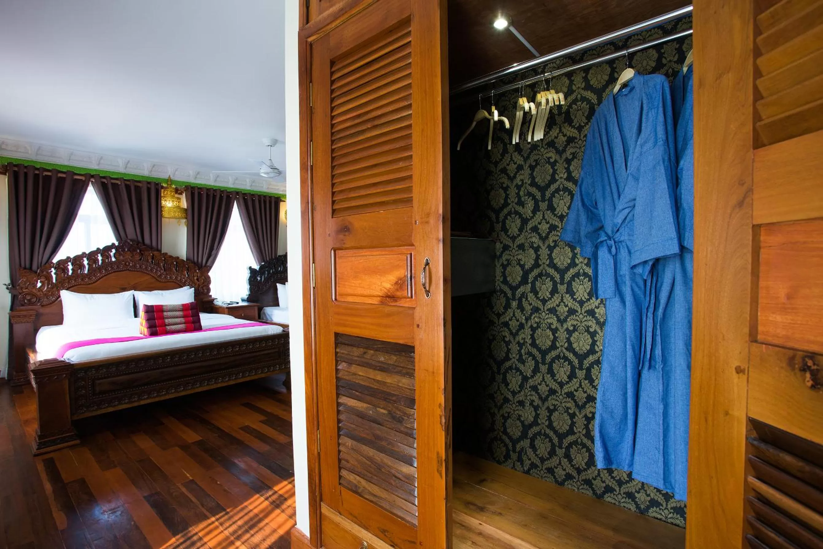 Area and facilities, Bed in Okay Palace Hotel