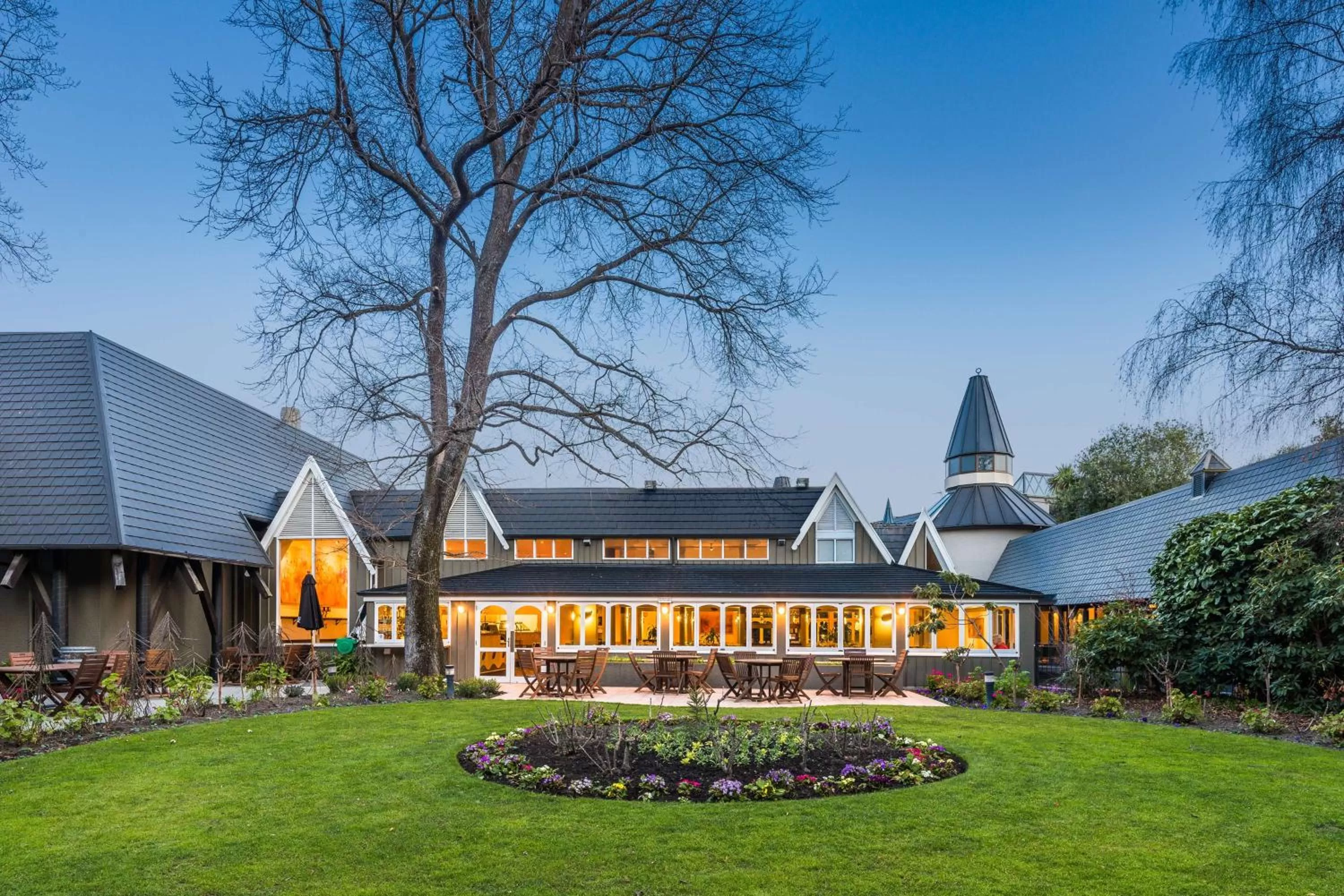 Property building in Chateau On The Park - Christchurch, A Doubletree By Hilton