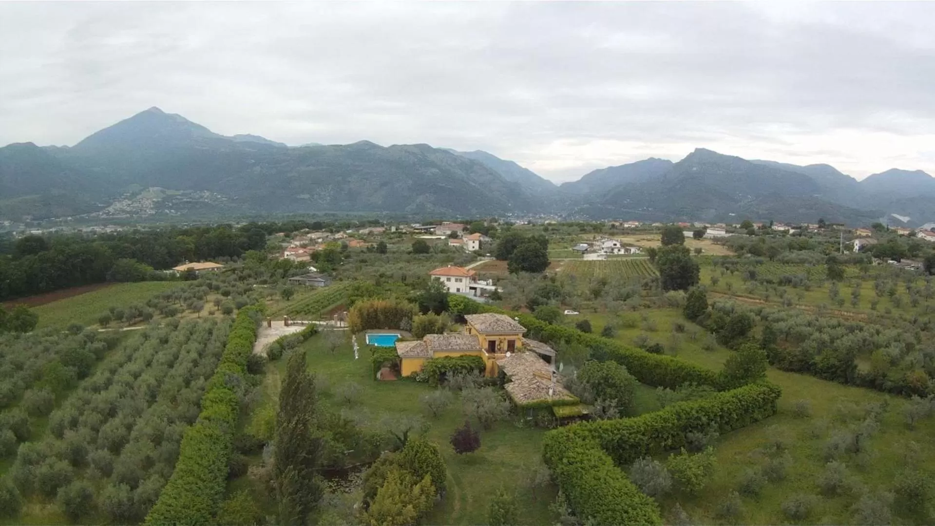 Facade/entrance in Le Ninfee