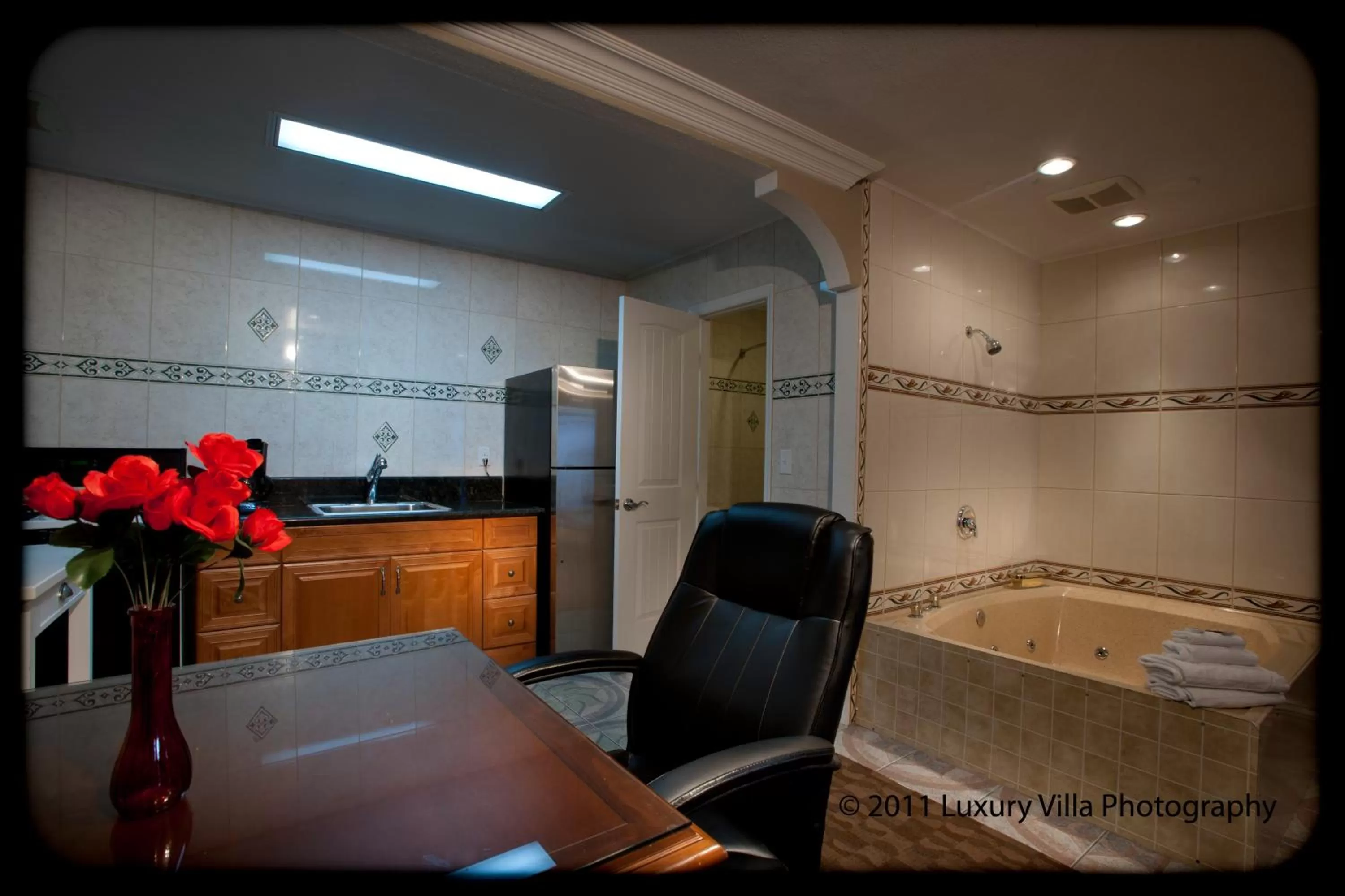 Photo of the whole room in Crystal Lodge Motel