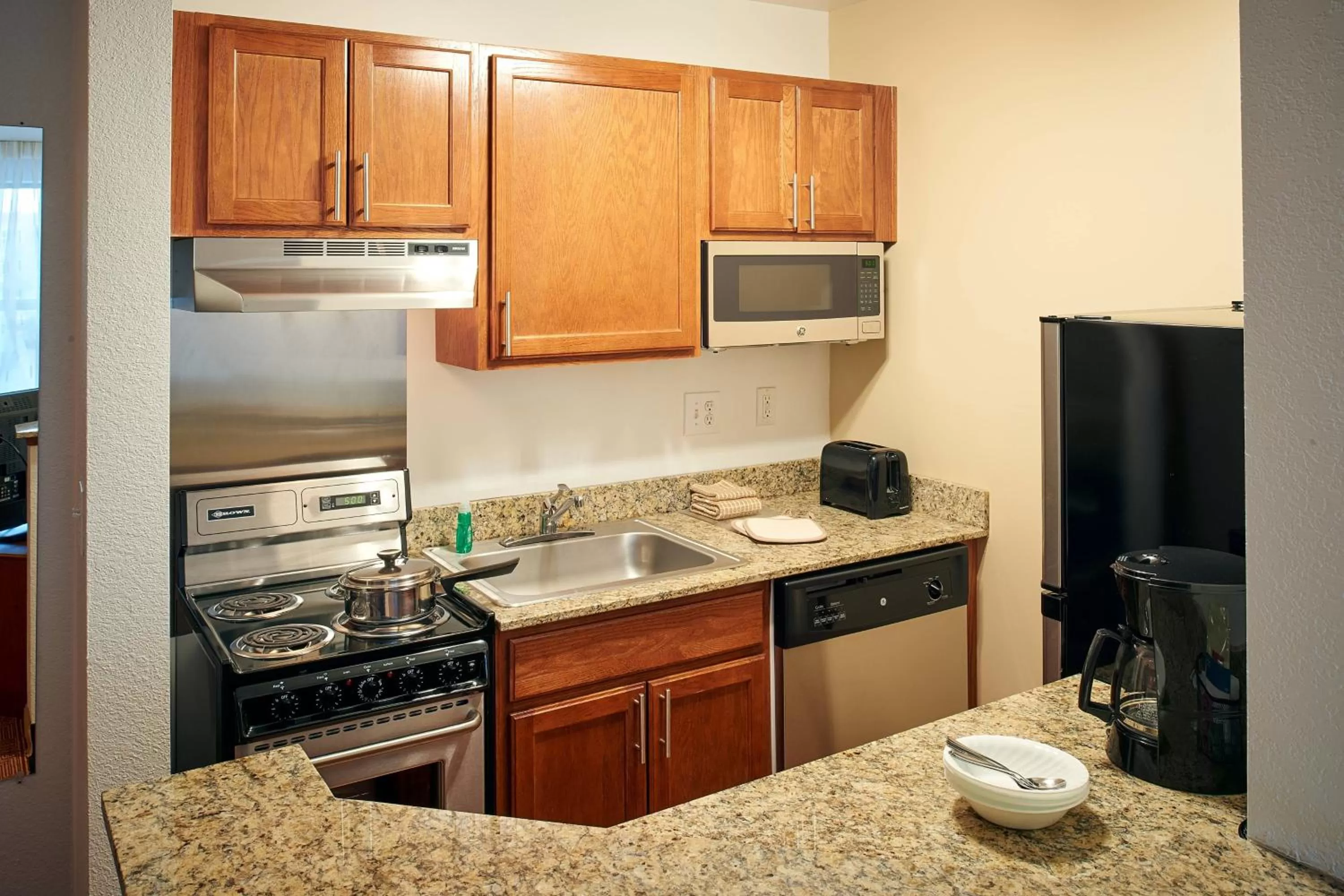 Kitchen or kitchenette in TownePlace Suites by Marriott Minneapolis Downtown/North Loop