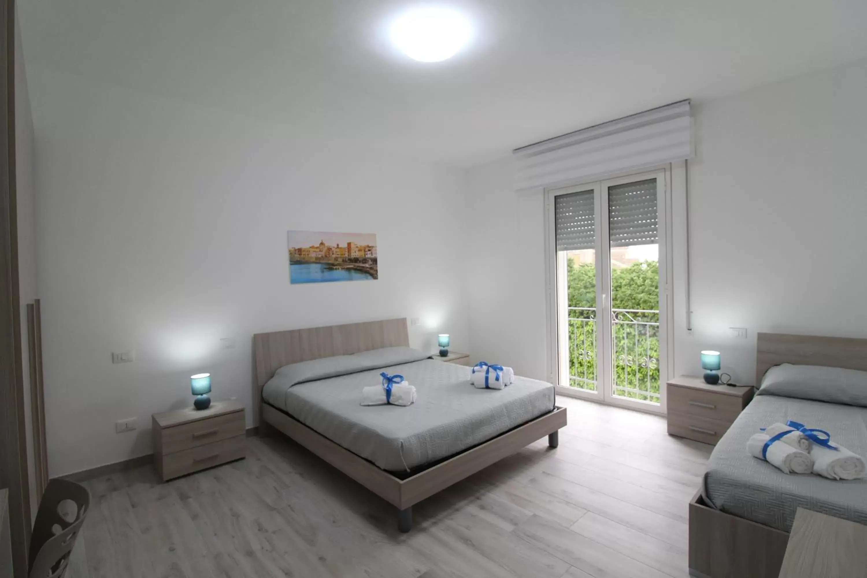 Triple Room with Terrace in BED & BREAKFAST VAL di ERICE Triple Room with Terrace in BED & BREAKFAST VAL di ERICE