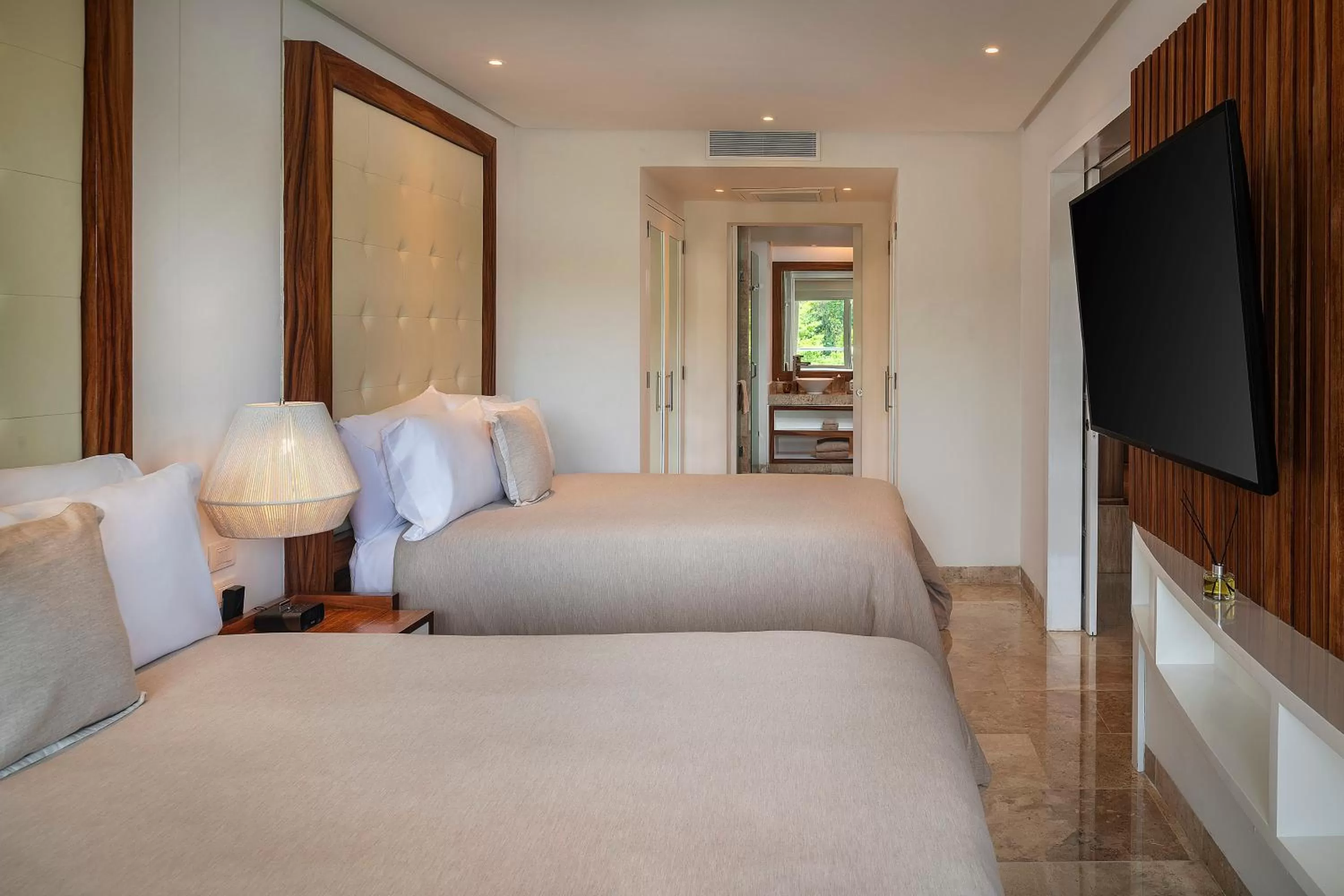 TV and multimedia, Bed in Paradisus La Perla - Adults Only - Riviera Maya - All Inclusive