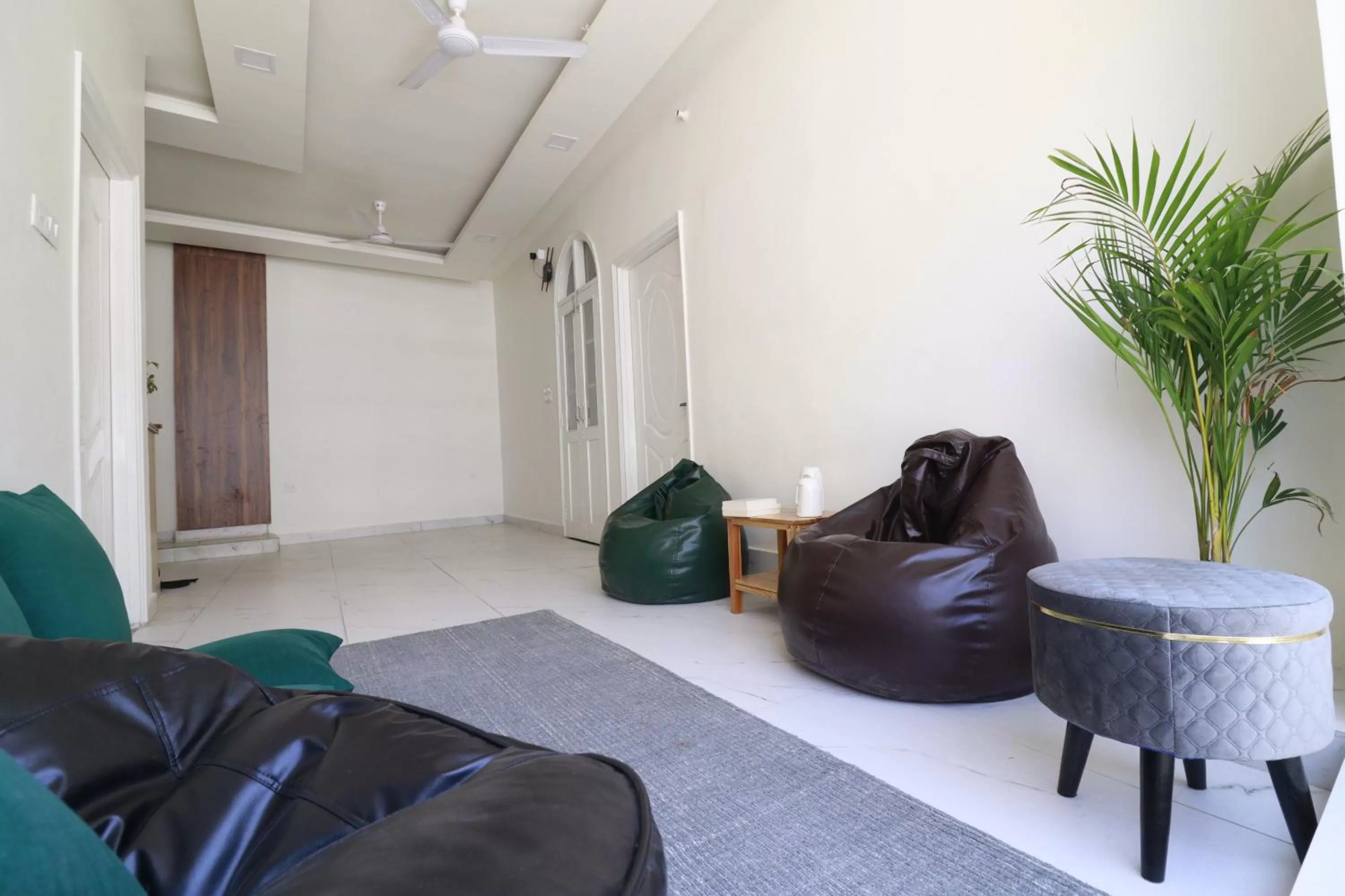 Seating area in Around Stays Rishikesh, Tapovan