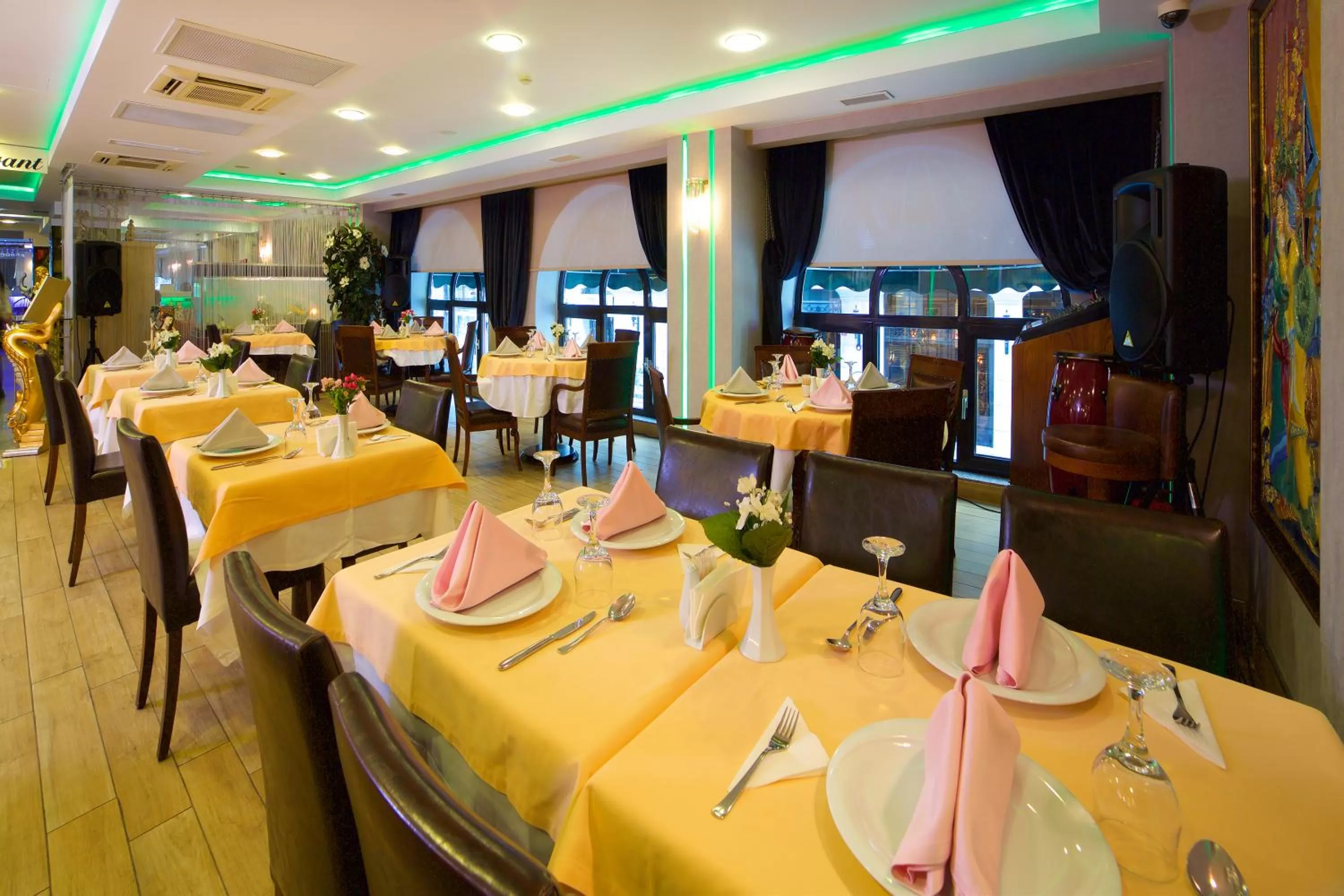 Restaurant/places to eat in Zagreb Hotel