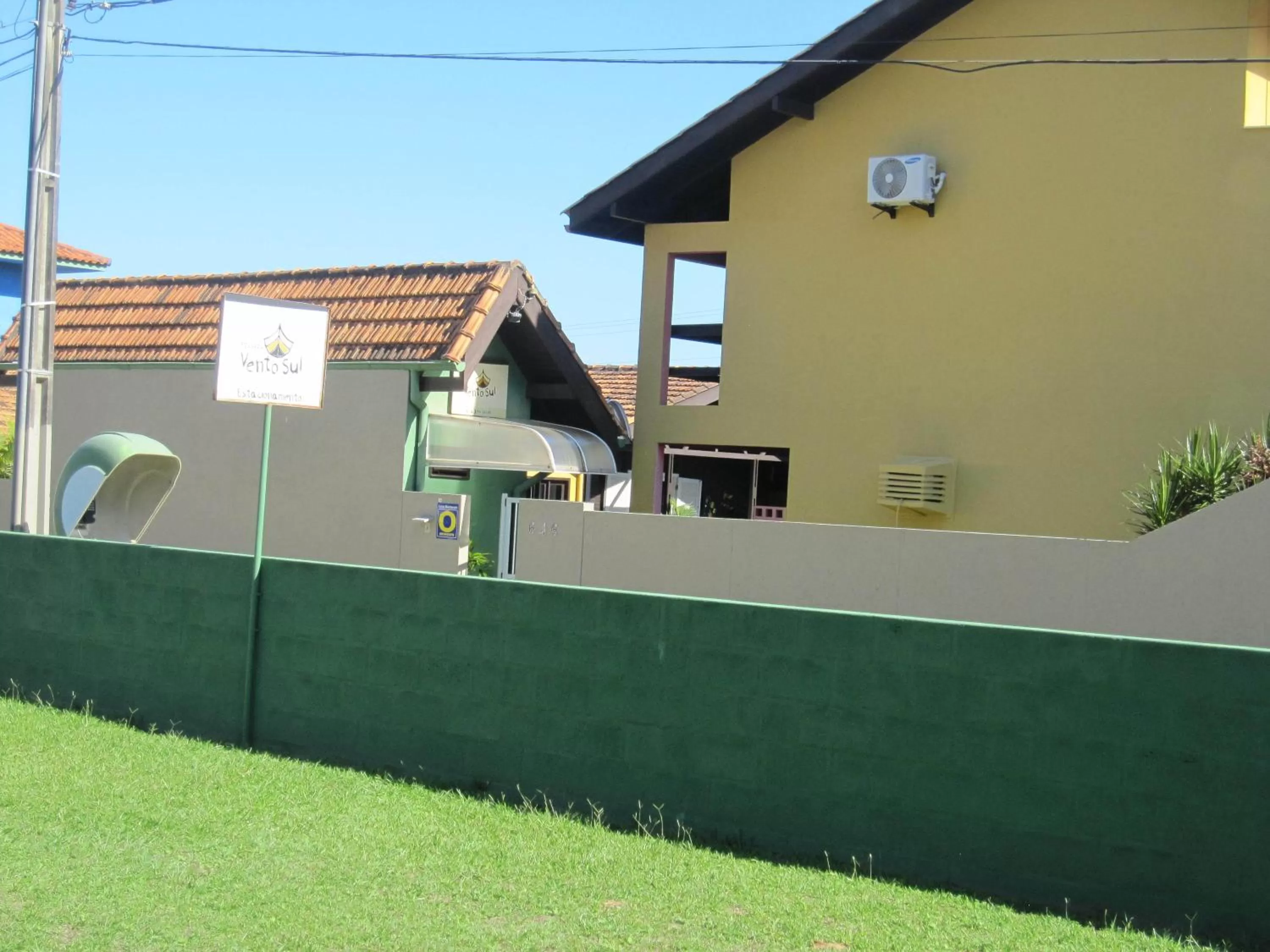 Facade/entrance, Property Building in Pousada Vento Sul