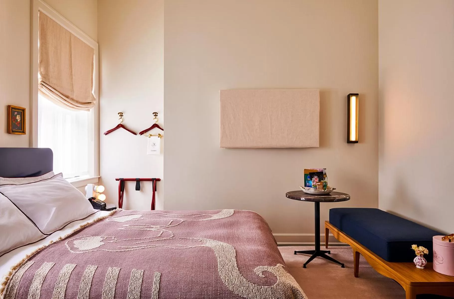 Photo of the whole room, Bed in The Siren Hotel, an Ash Hotel