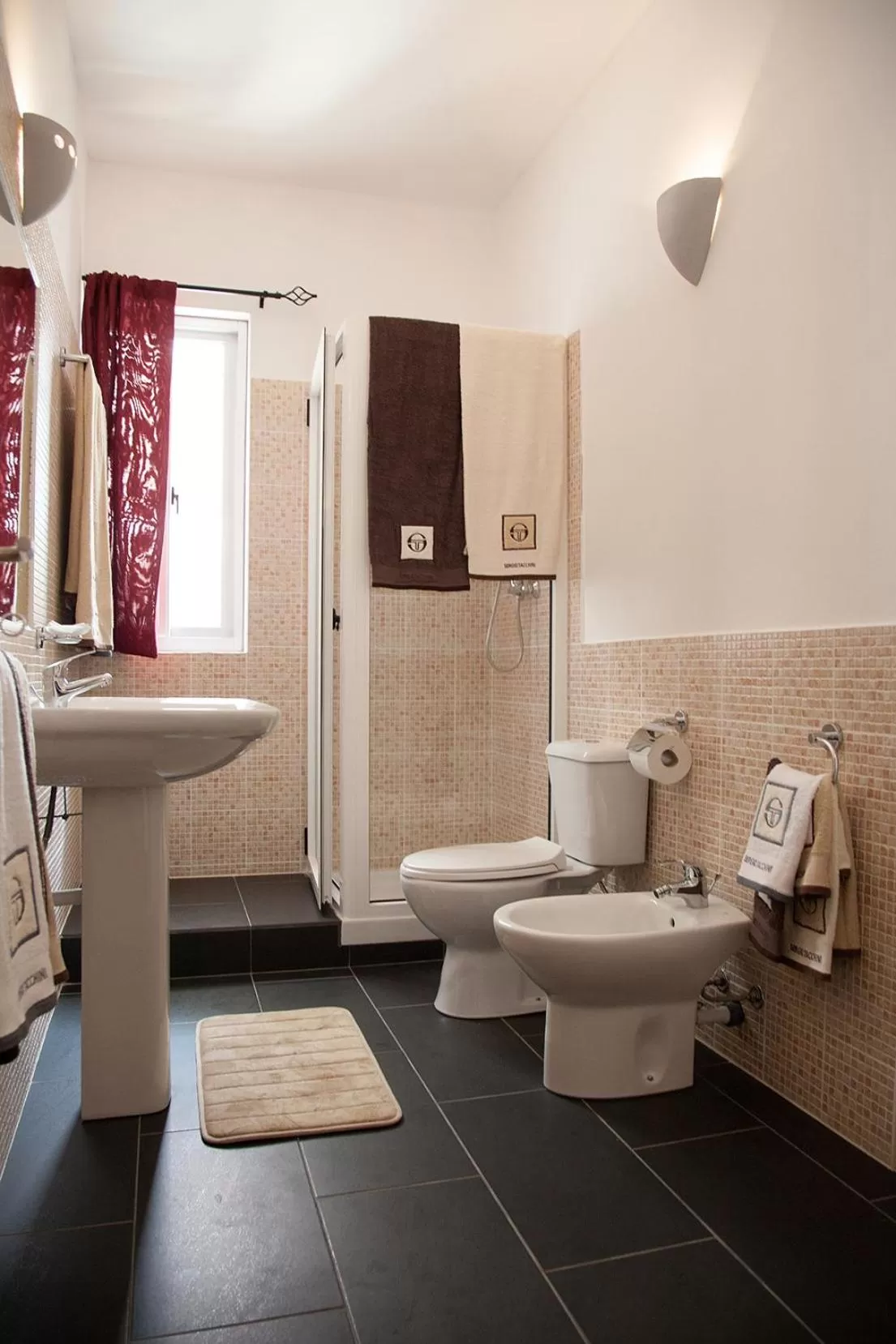 Bathroom in Cala da Lua apartments