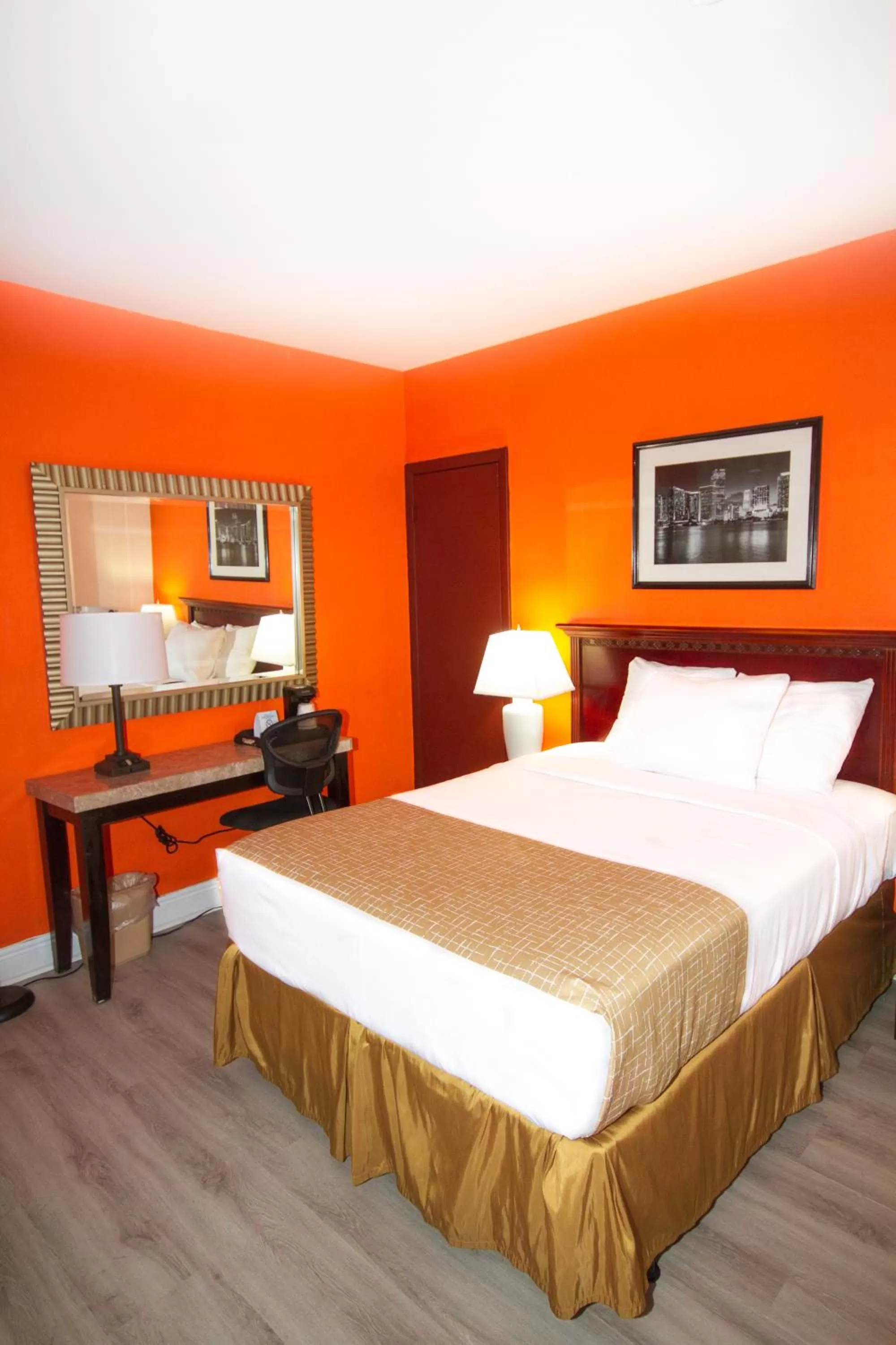 Bed in Travelodge by Wyndham Miami Biscayne Bay