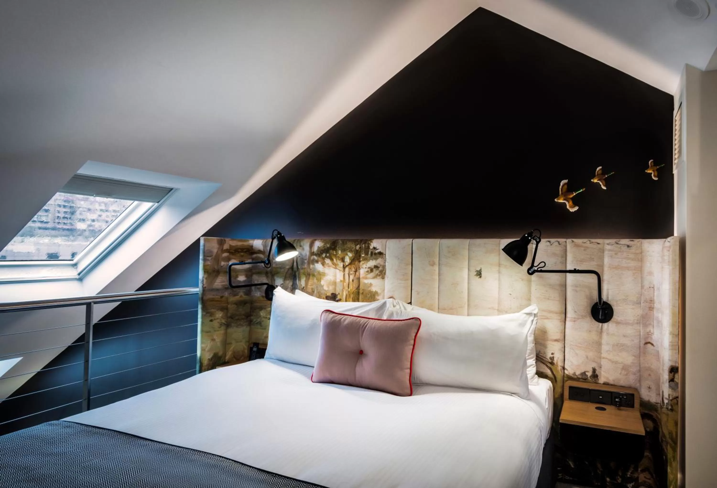 Day, Bed in Ovolo Sydney Woolloomooloo, a Wyndham Hotel