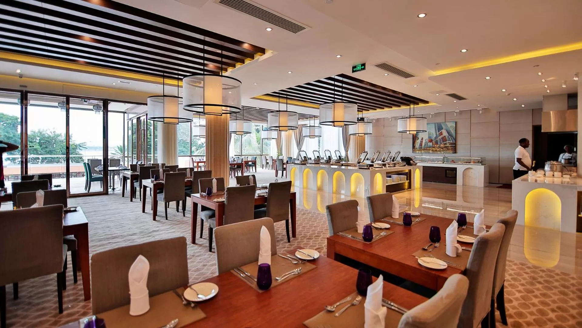 Restaurant/places to eat in Fleuve Congo Hotel By Blazon Hotels