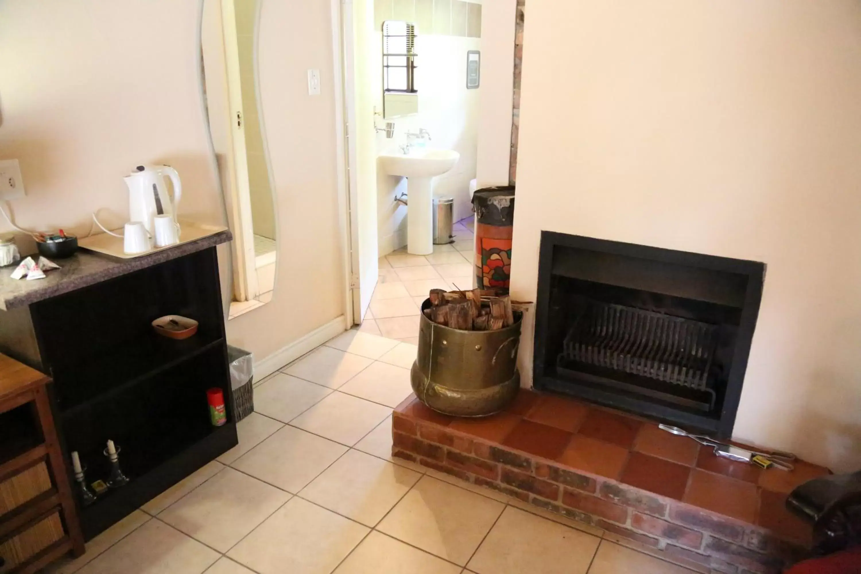 Standard Twin Room with Garden View - single occupancy in The Highveld Cape Inn Standard Twin Room with Garden View - single occupancy in The Highveld Cape Inn