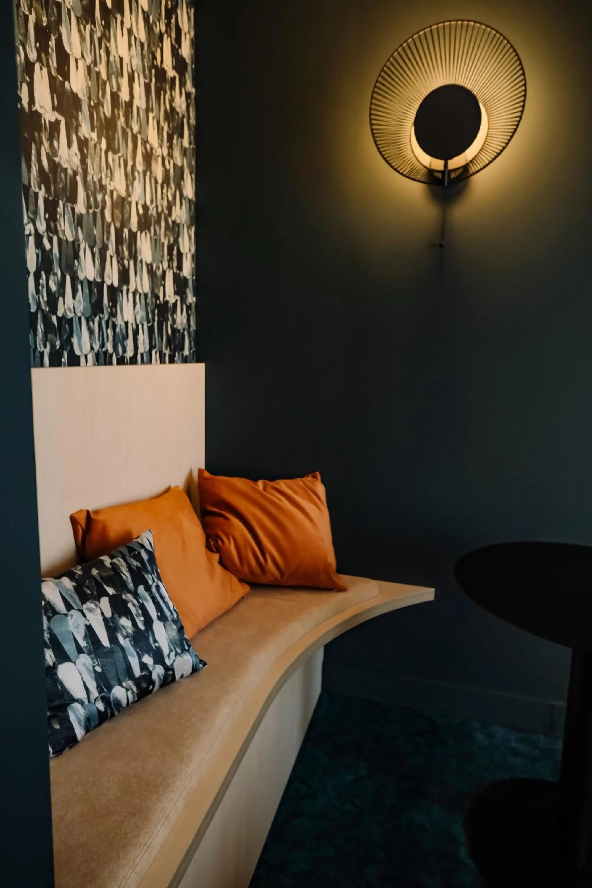 Seating area, Bed in ibis Styles Bordeaux Lac Bruges