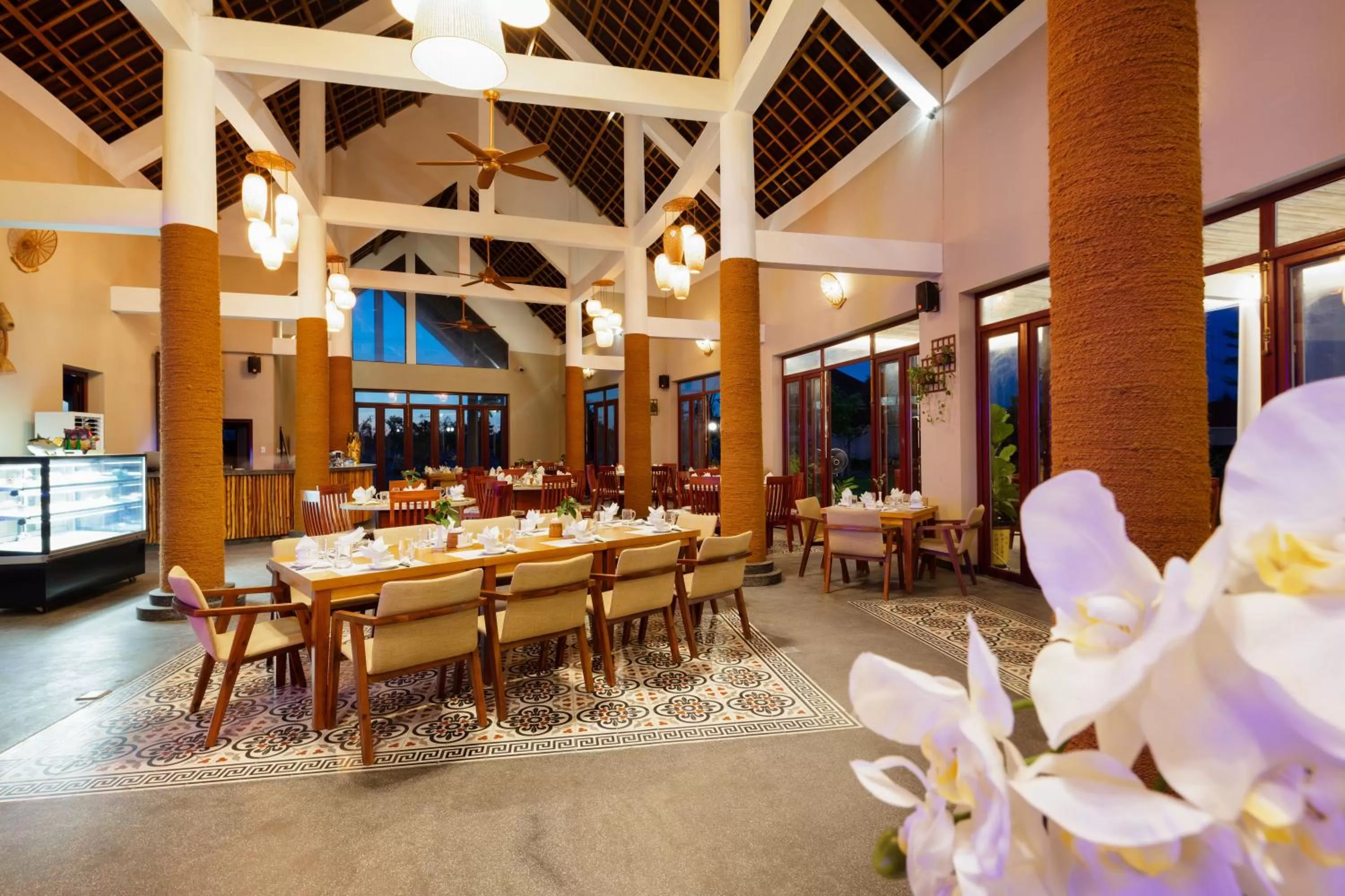 Restaurant/places to eat in Sao Mai Beach Resort