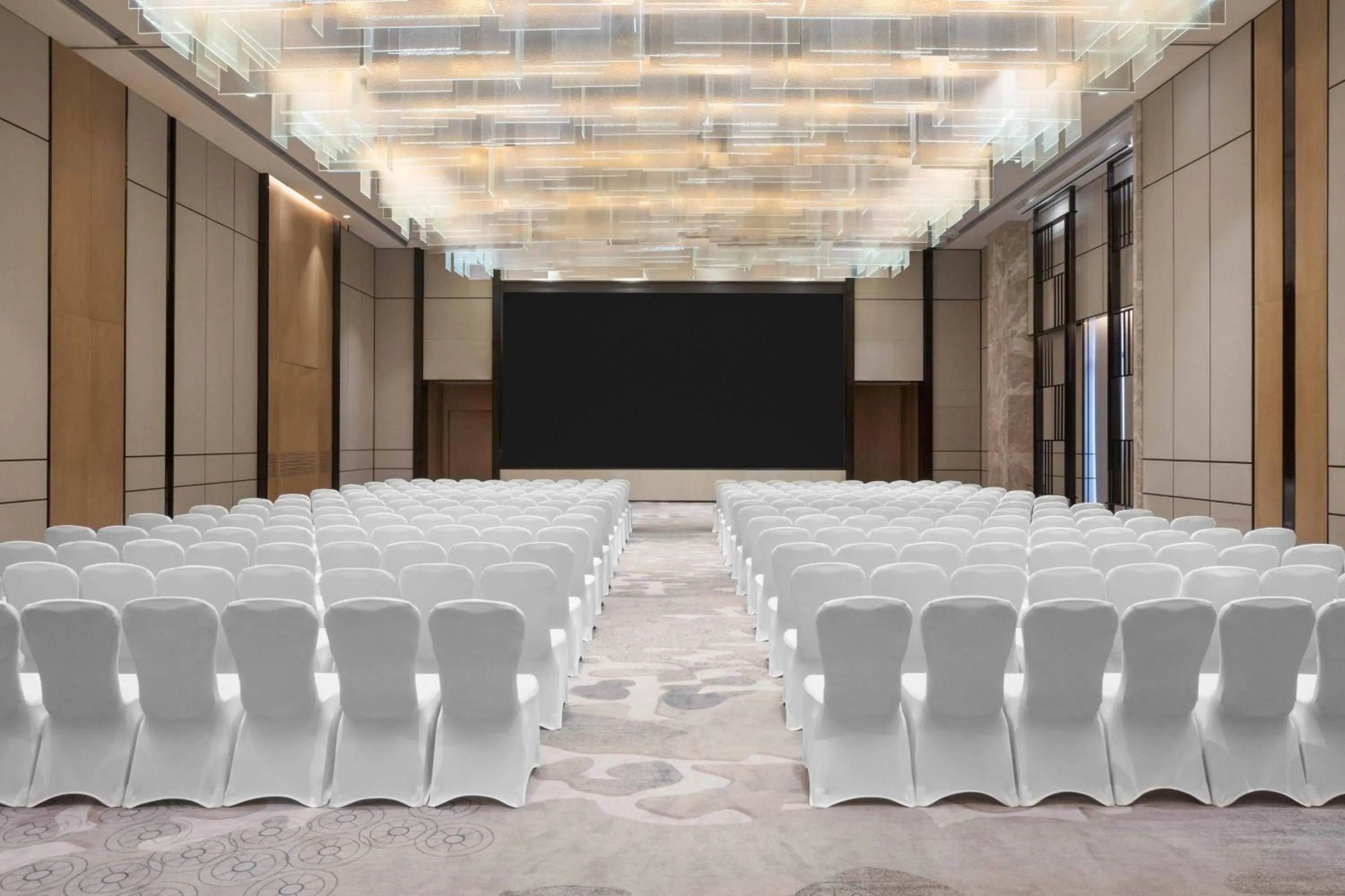 Meeting/conference room in Courtyard by Marriott Shenzhen Bao'an