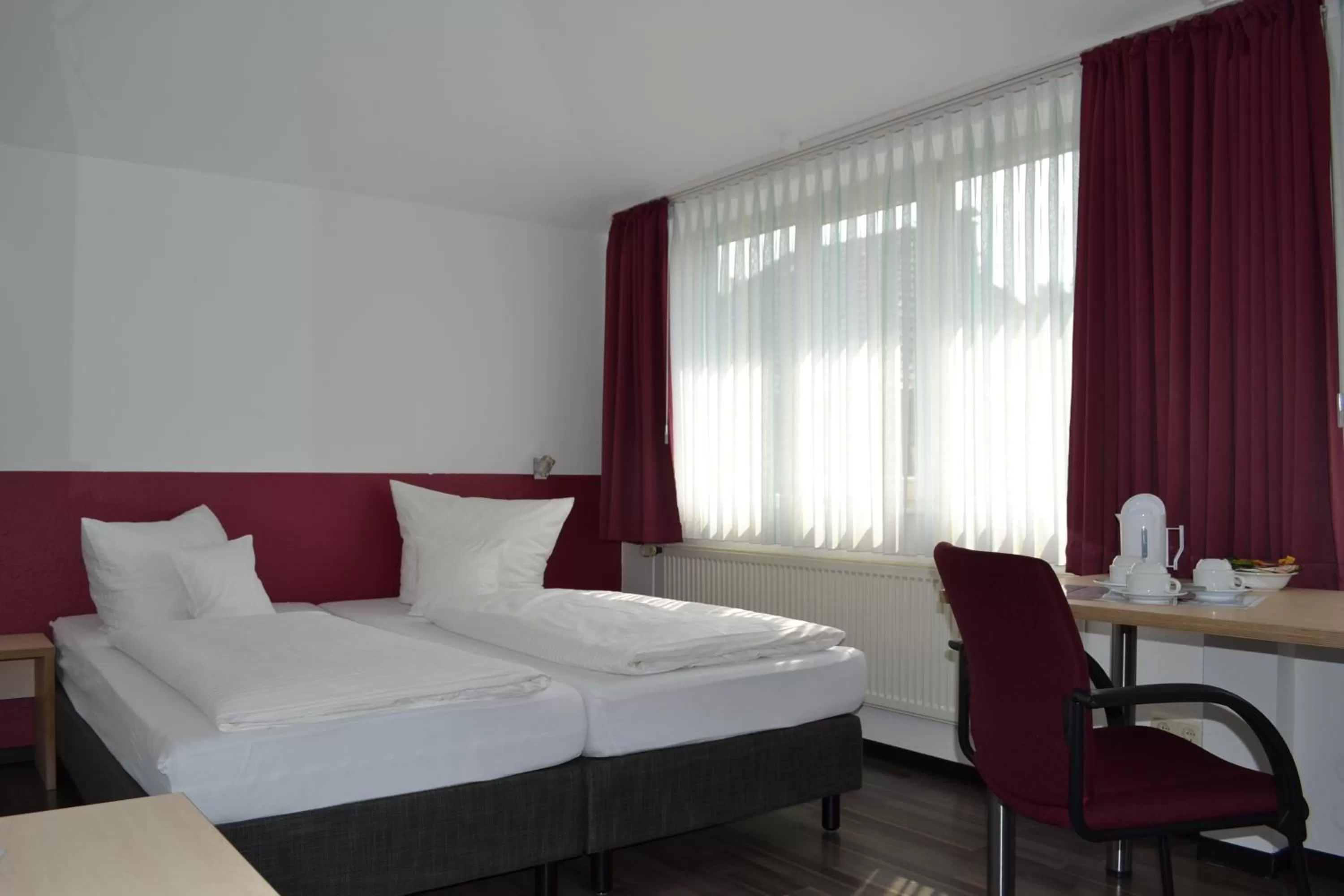 Photo of the whole room, Bed in Europa-Haus-Bocholt - Bett & Bike