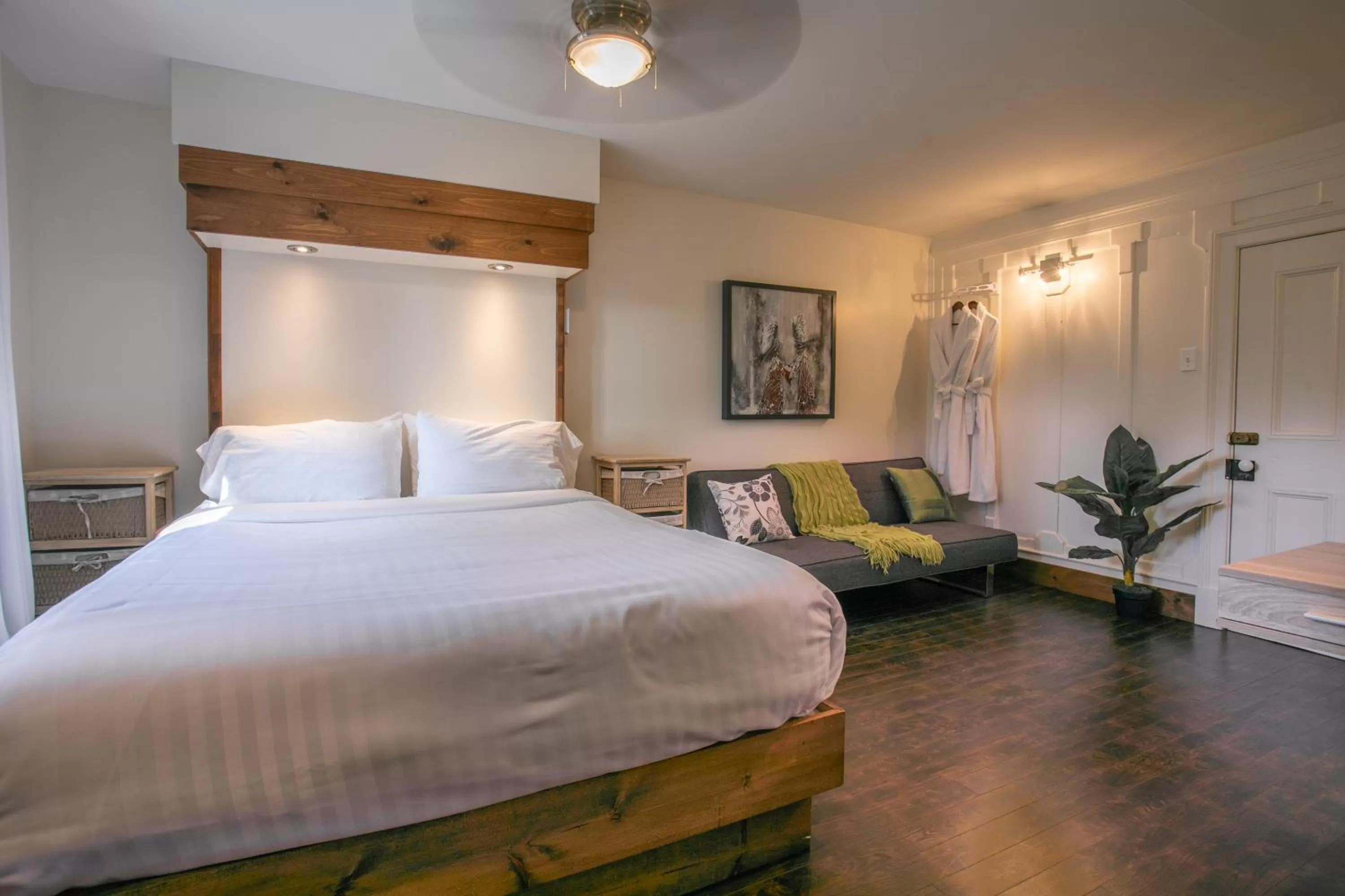 Bedroom, Bed in Auberge Seigneurie des Monts