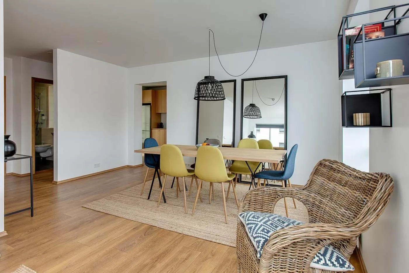 TV and multimedia in Tyr Apartments by Heimaleiga