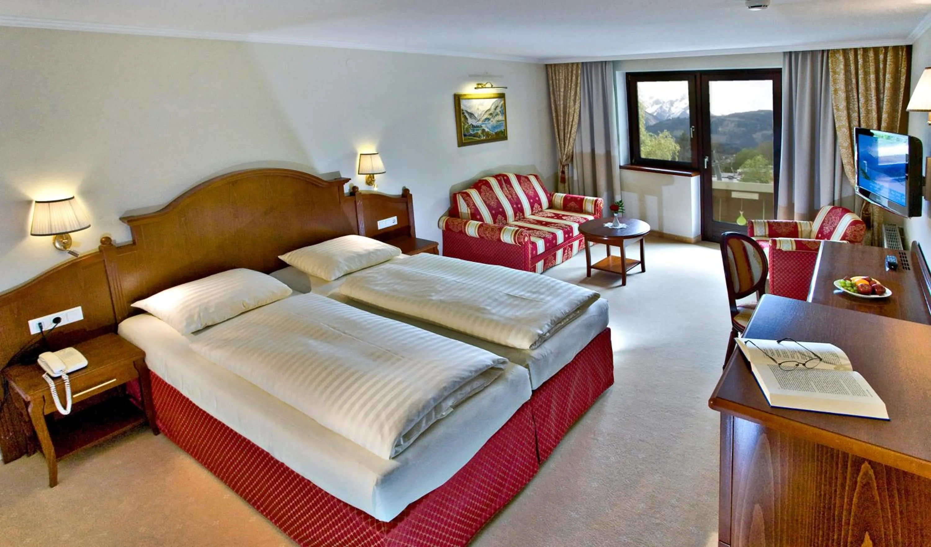 Photo of the whole room, Bed in Hotel Berner